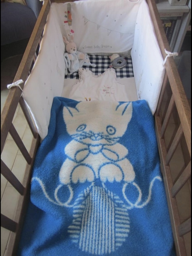 Lit Bebe Ancien Sur Roue Avec Matelas Beebs Achat Vente Bebe
