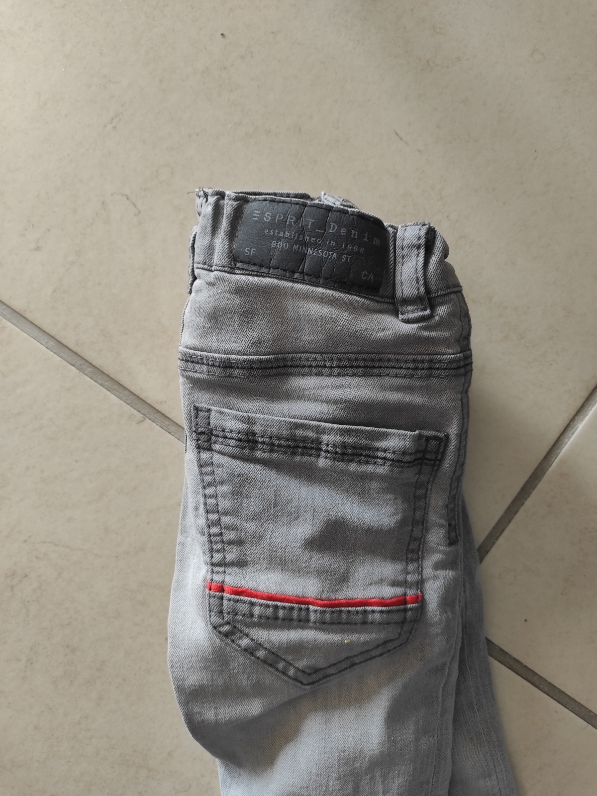Lot pantalon 4 ans - photo numéro 4