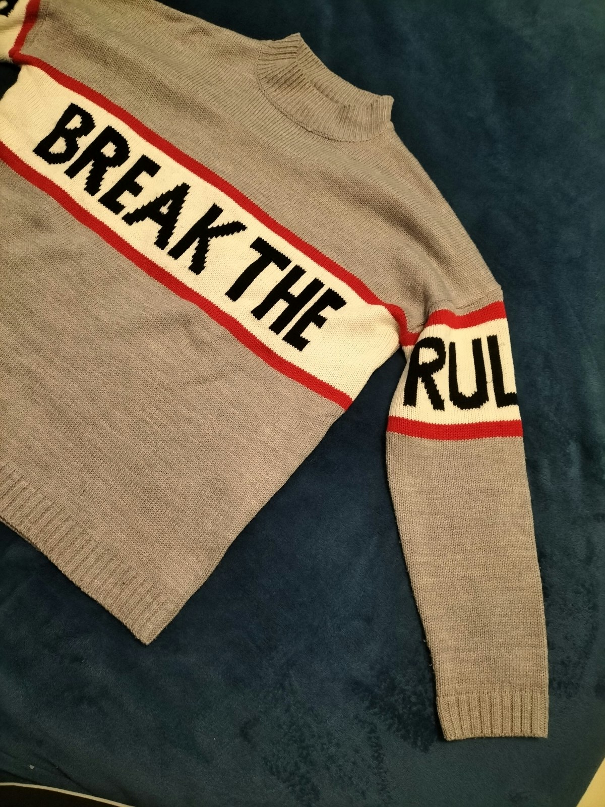 Pull Jennyfer taille S - photo numéro 2