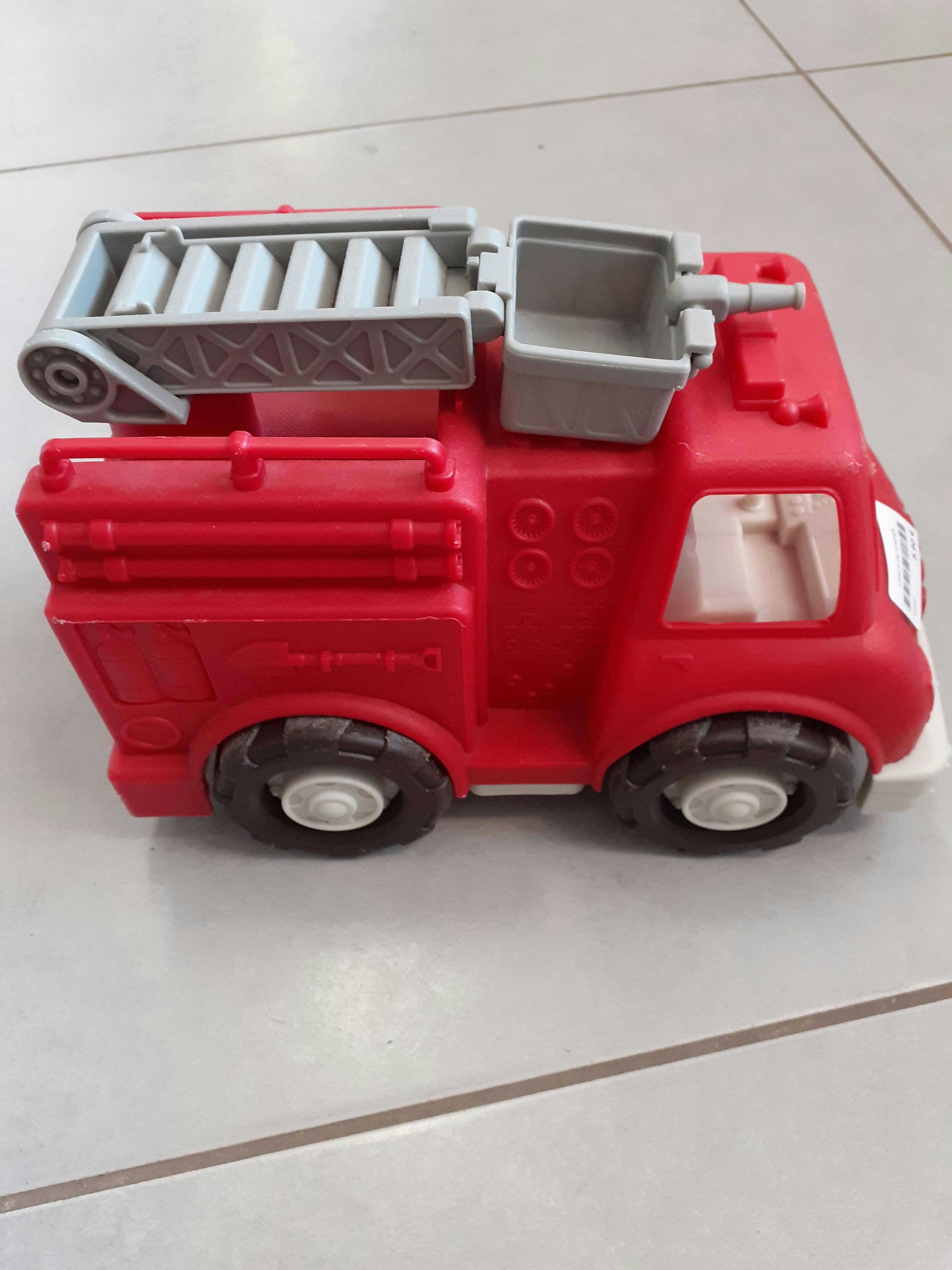 Camion de pompier - photo numéro 2