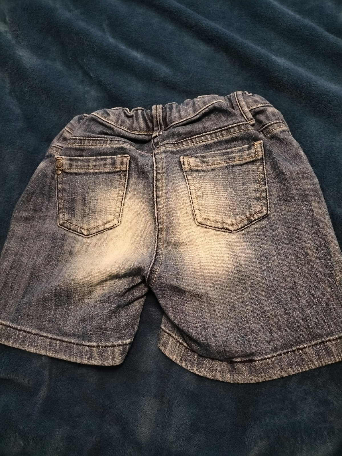 Short en jean taille 8 ans - photo numéro 4