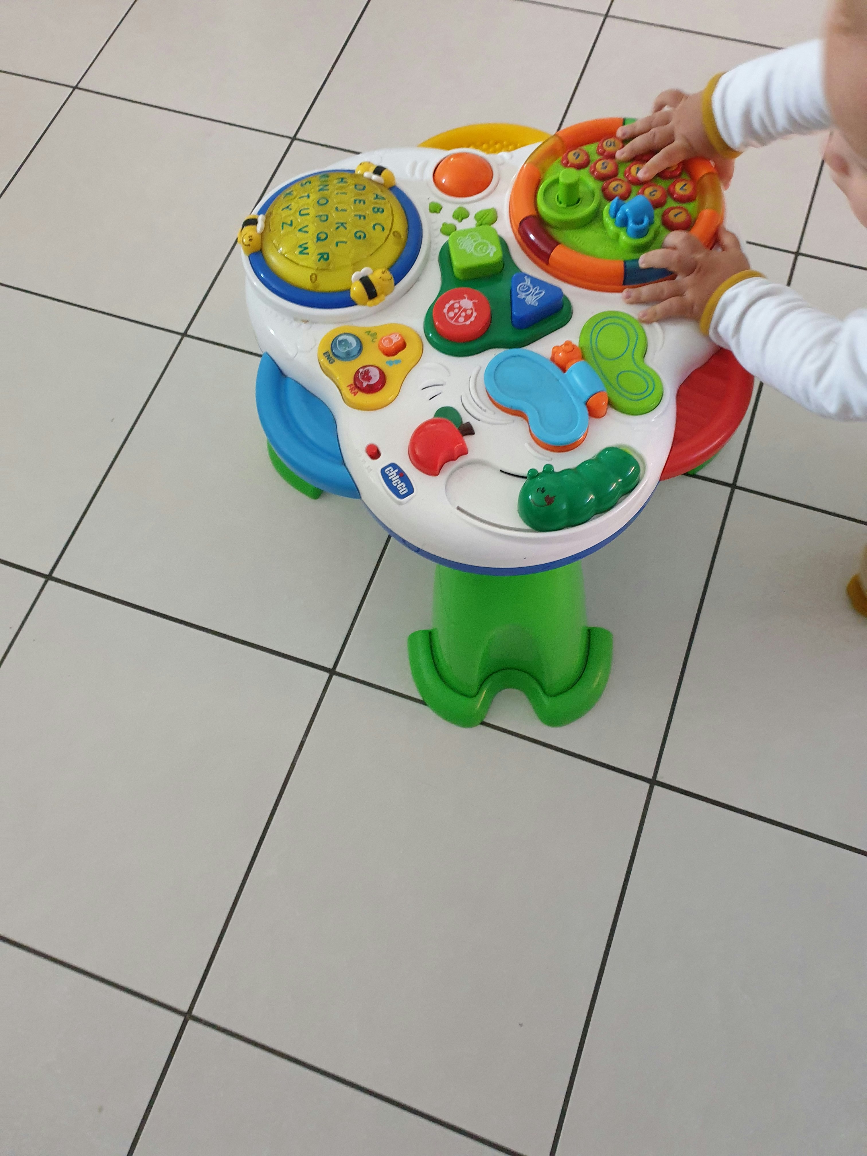 Table activité Chicco