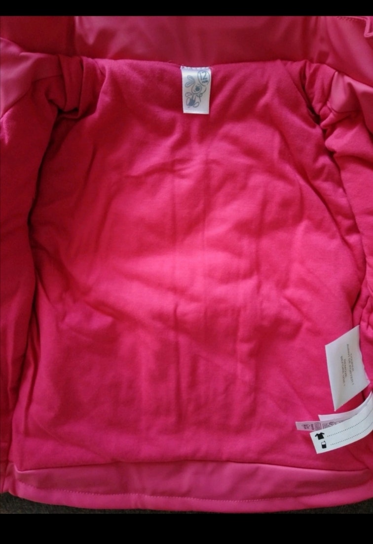 Imperméable rose à capuche. - photo numéro 2