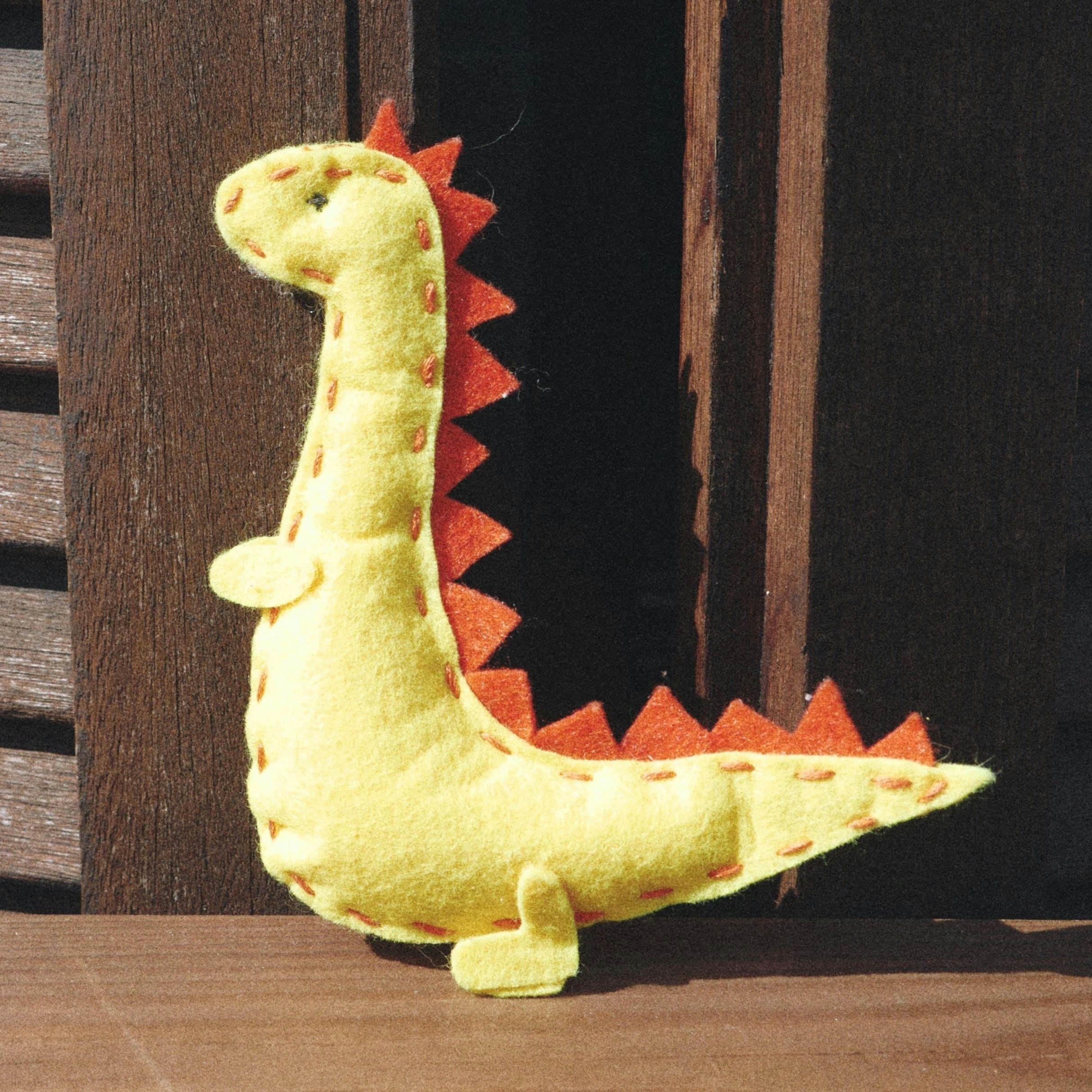 Peluche dinosaure