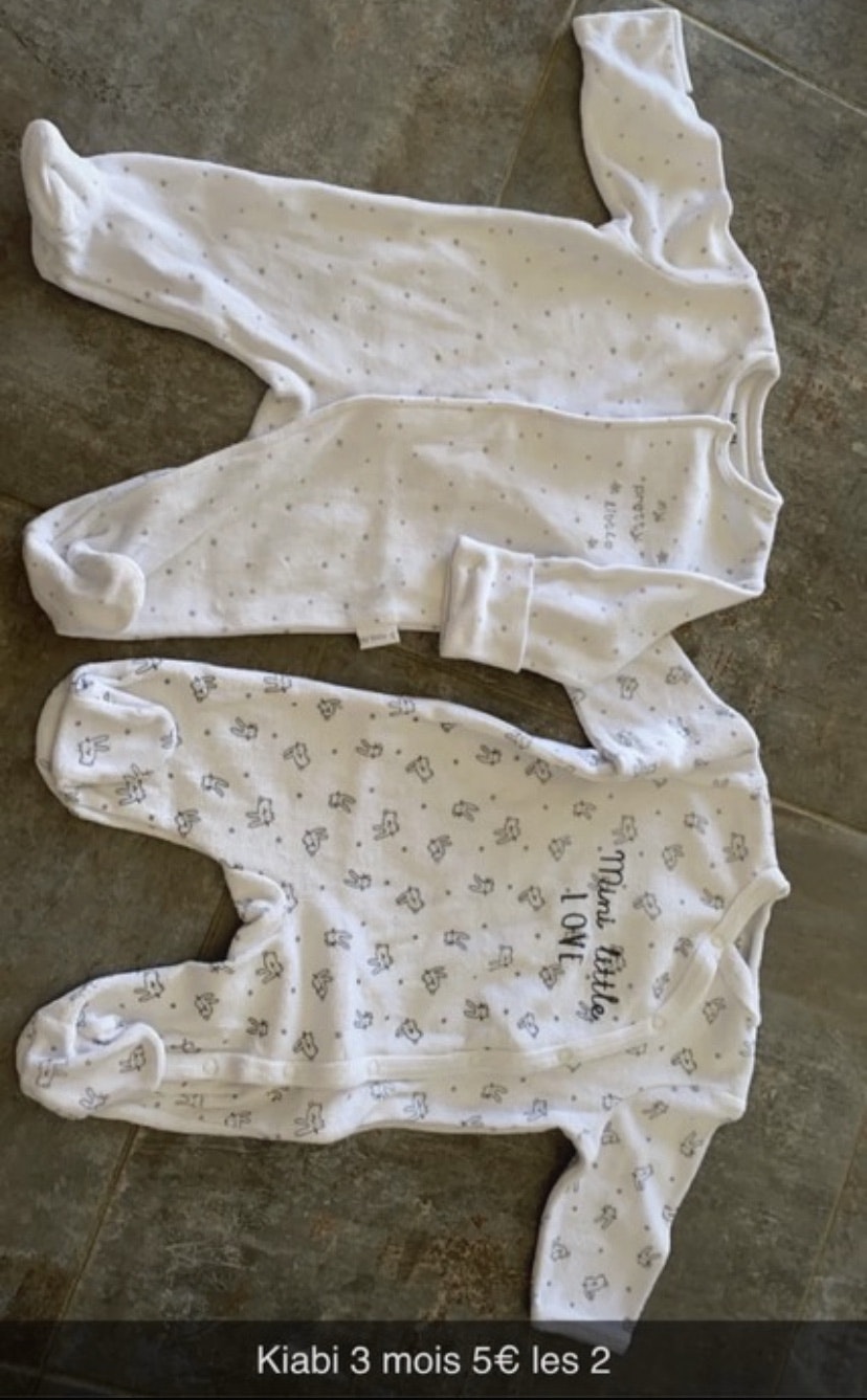 Lot 2 pyjamas