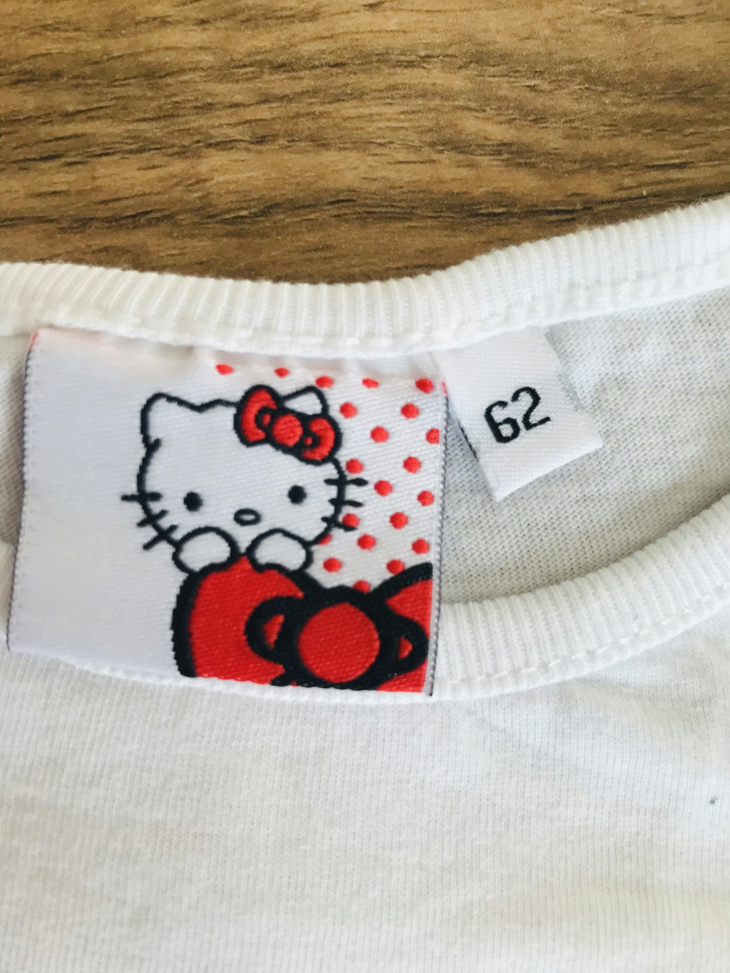 Tee shirt manche longue Hello Kitty Taille 3 mois - photo numéro 3