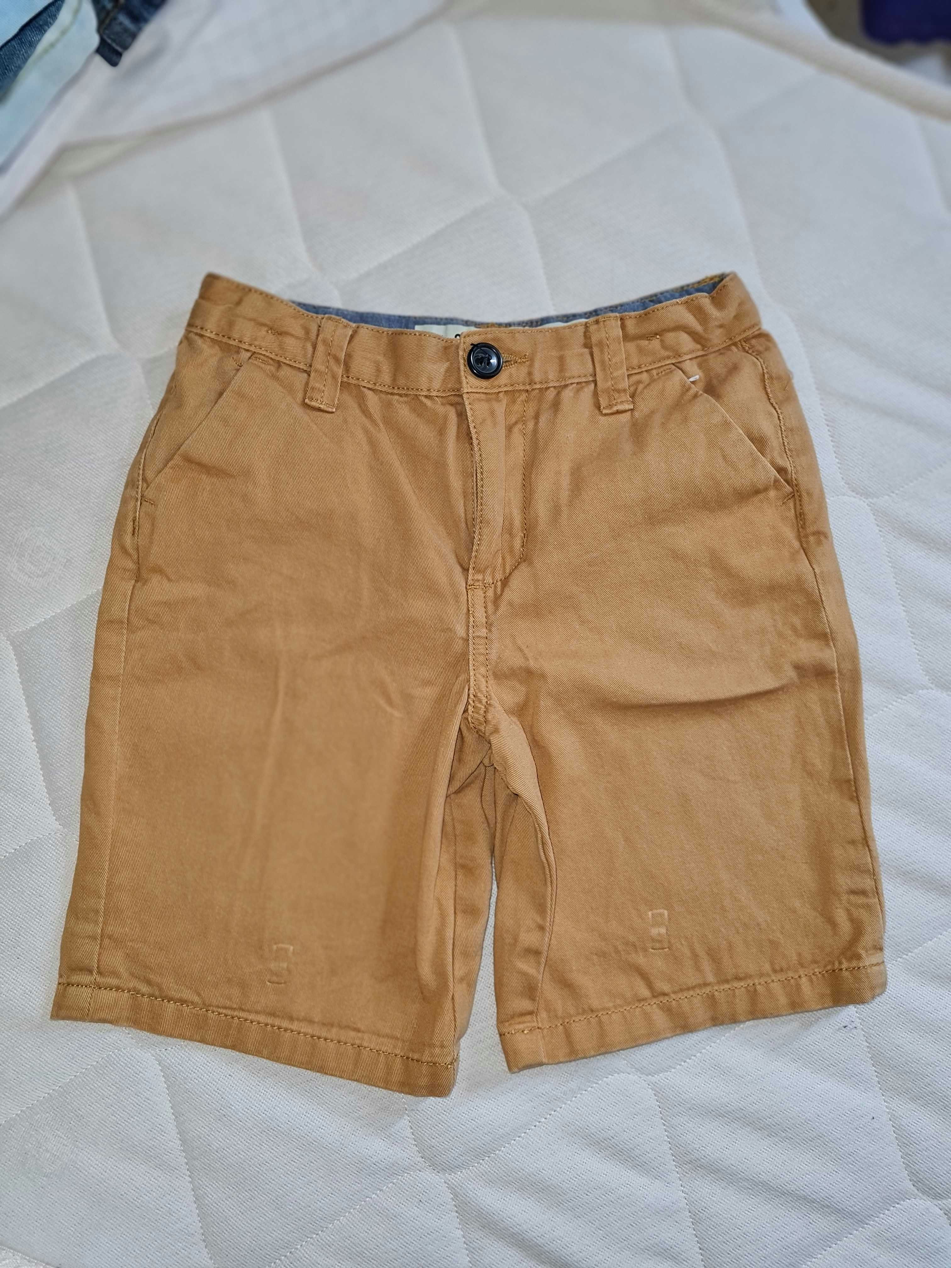Short chino taille 6/7ans