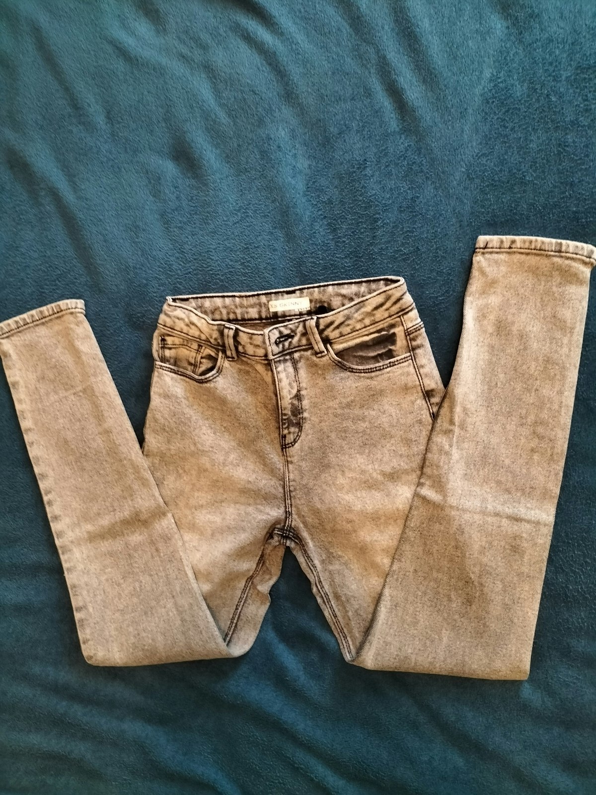 Jean Neuf Kiabi taille XS Skinny