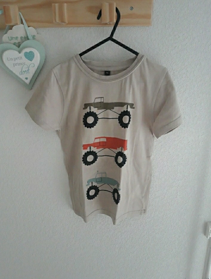T shirt