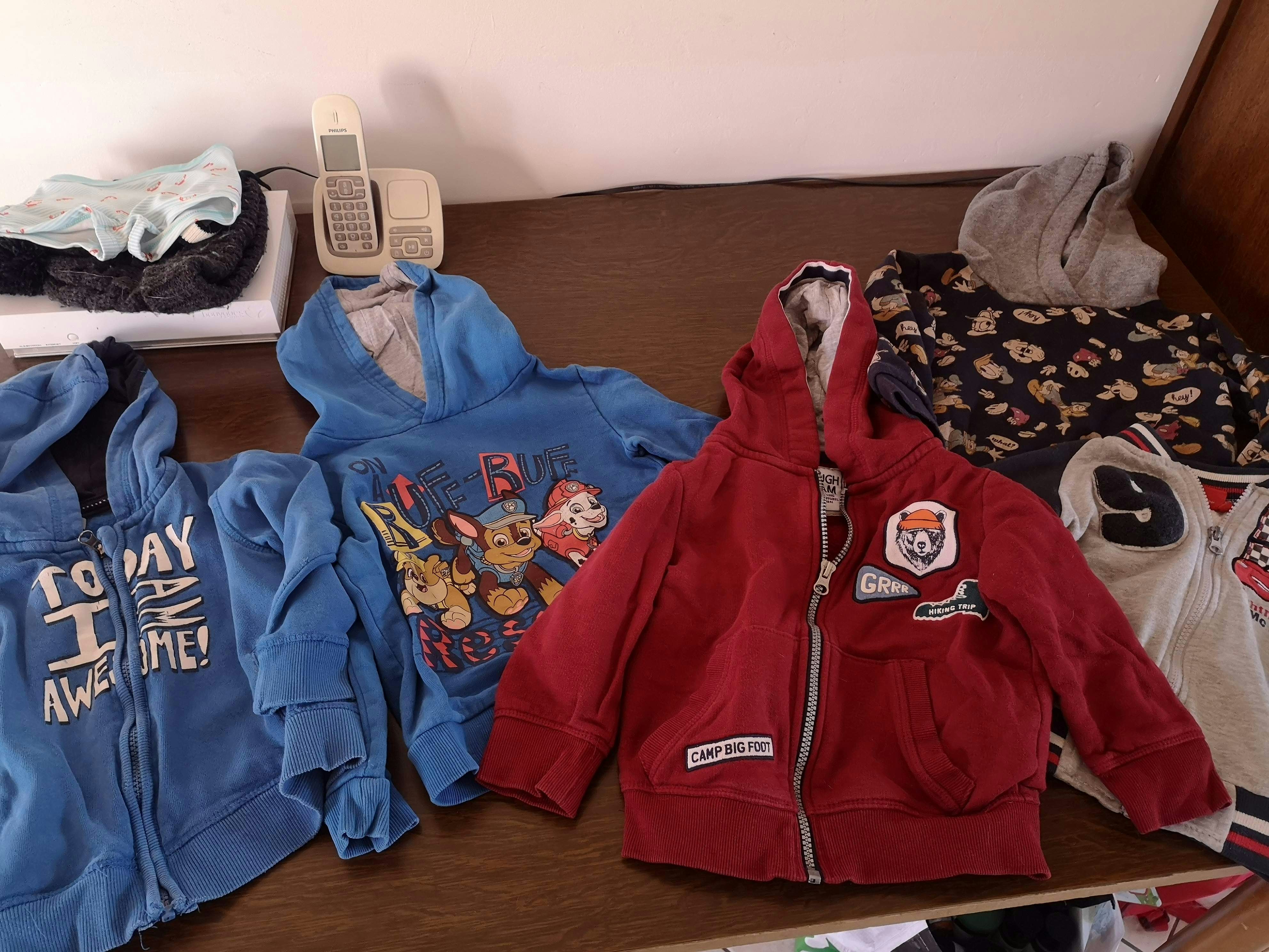 Lot vêtements garçon 4ans - photo numéro 2