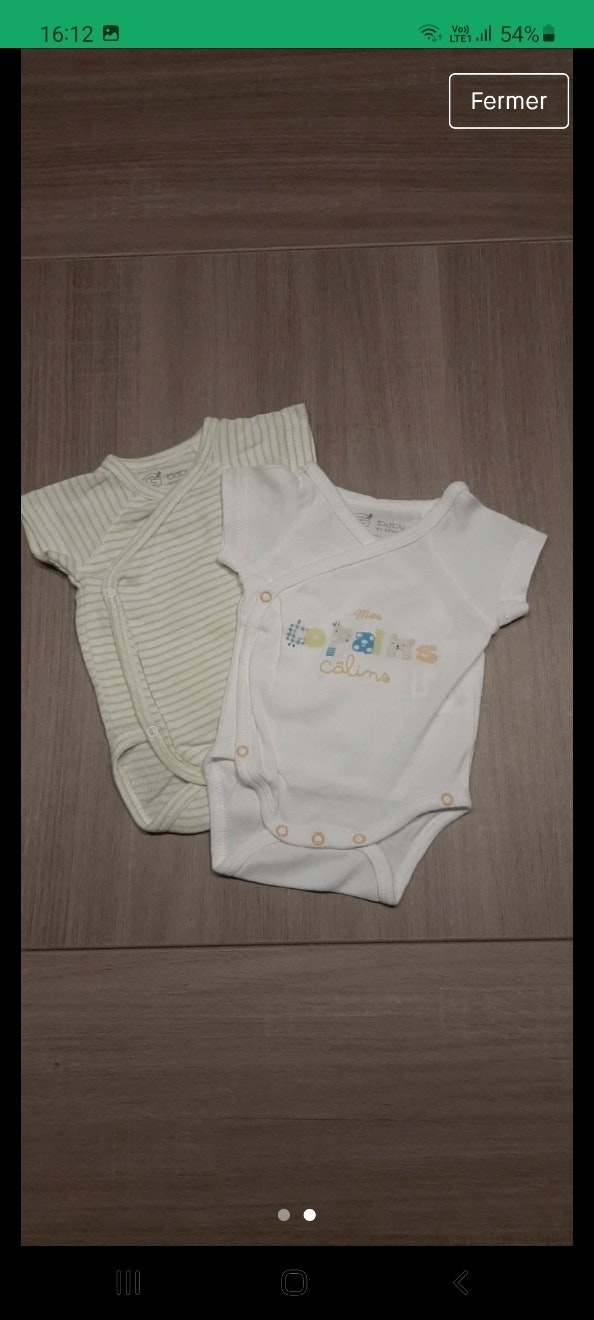 2 bodys manches courte - photo numéro 2