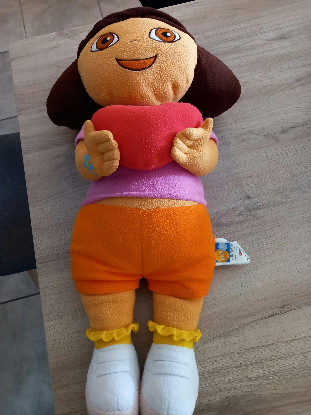 Grande peluche dora