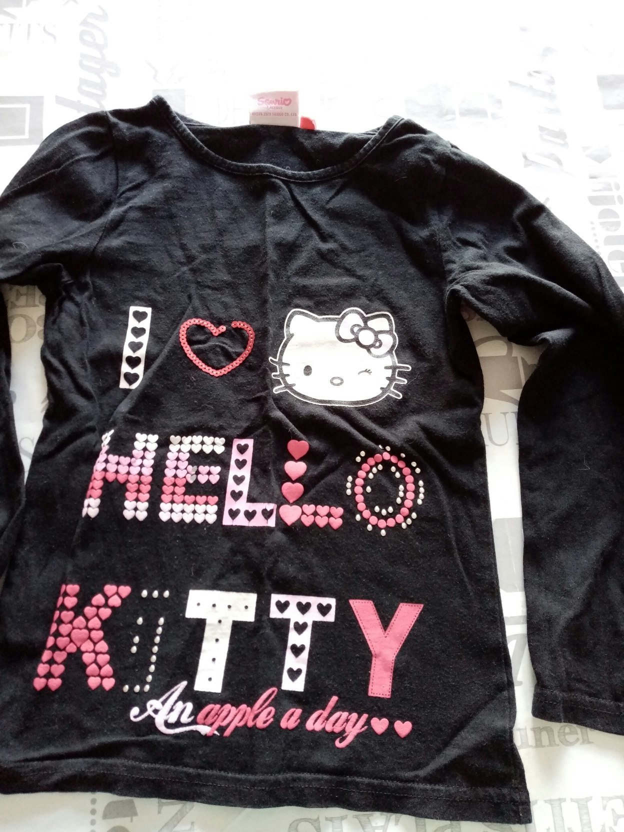 Tee shirt noir manches longues fille 6 ans hello kitty