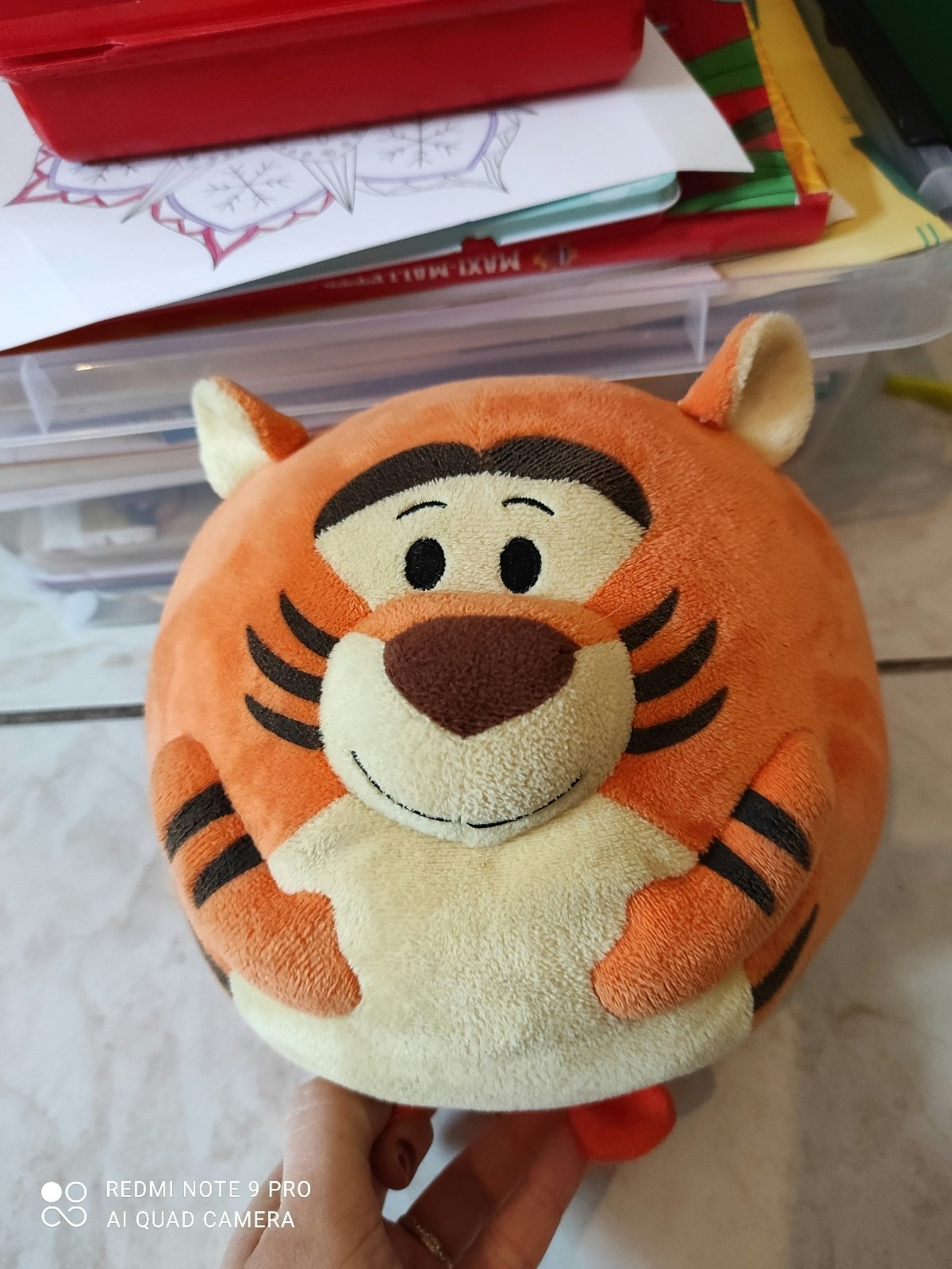 Peluche ballon tigrou