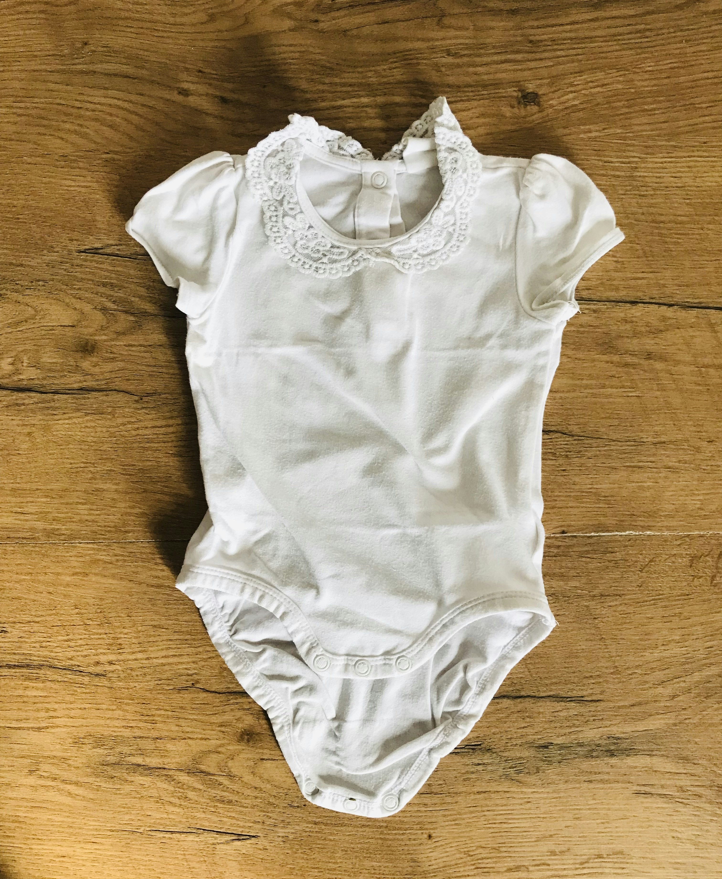 Body Blanc avec col dentelle H&M Taille 4-6 mois