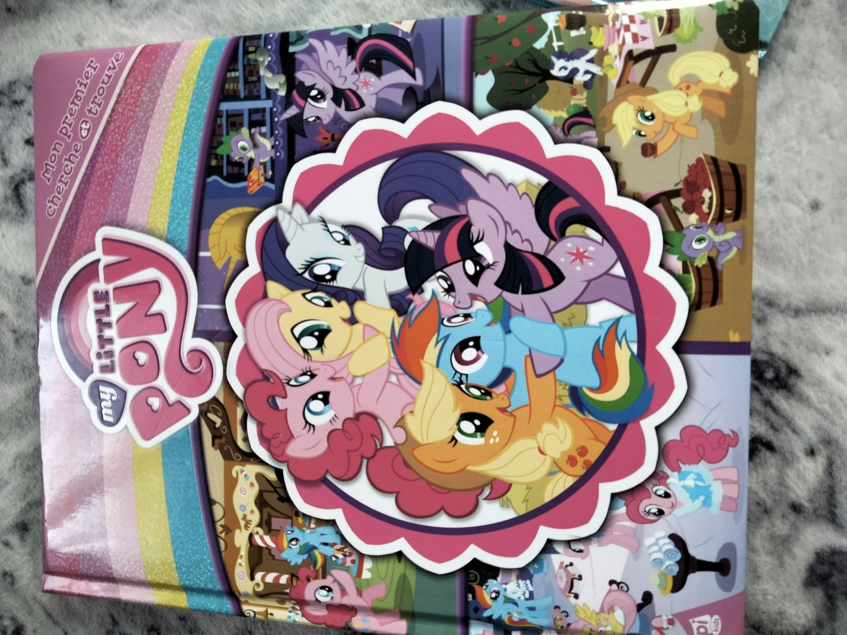 Cherche et trouve Petits Poneys