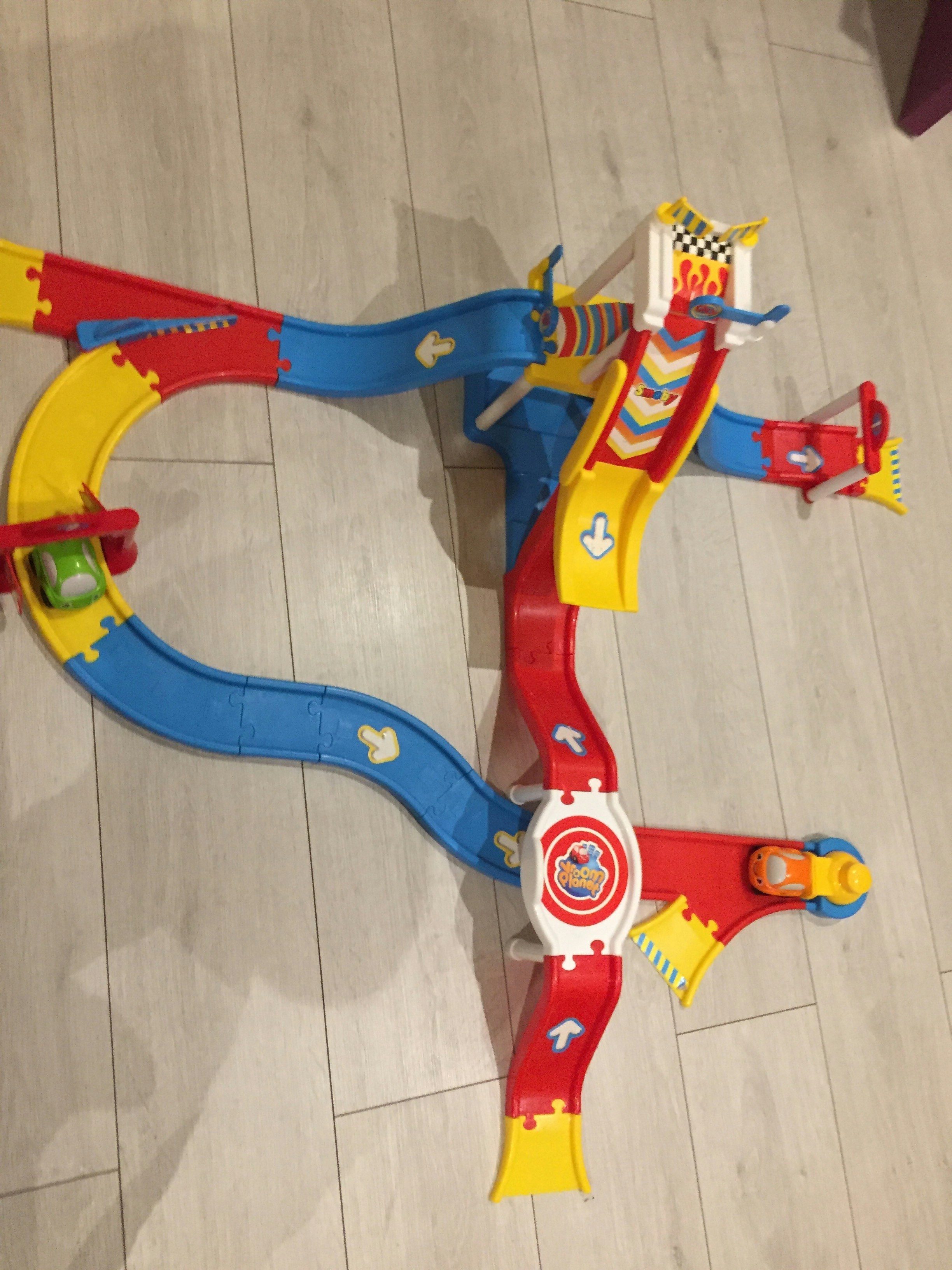 Circuit vroom planet