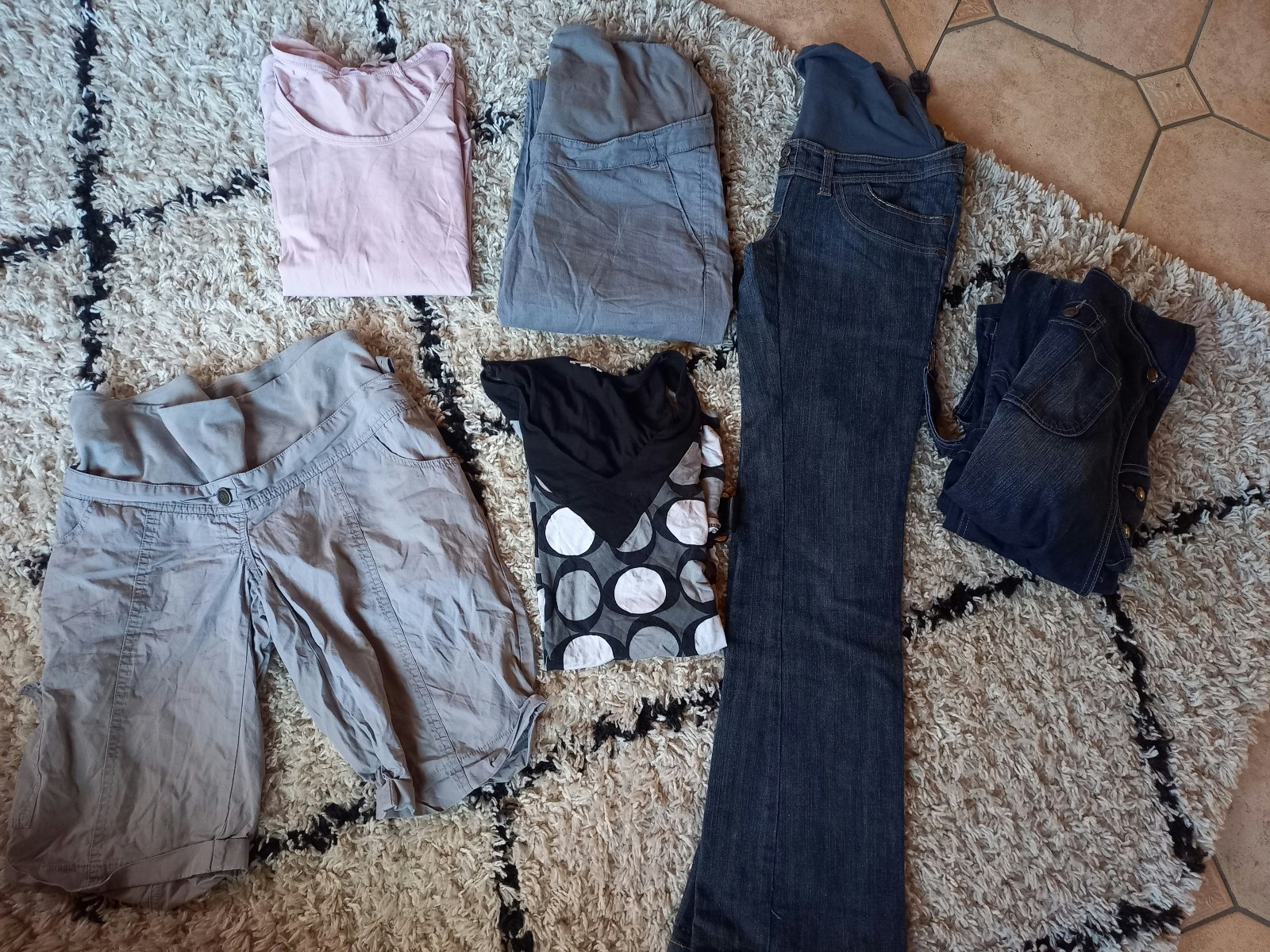 Lot de 6 vêtements de grossesse