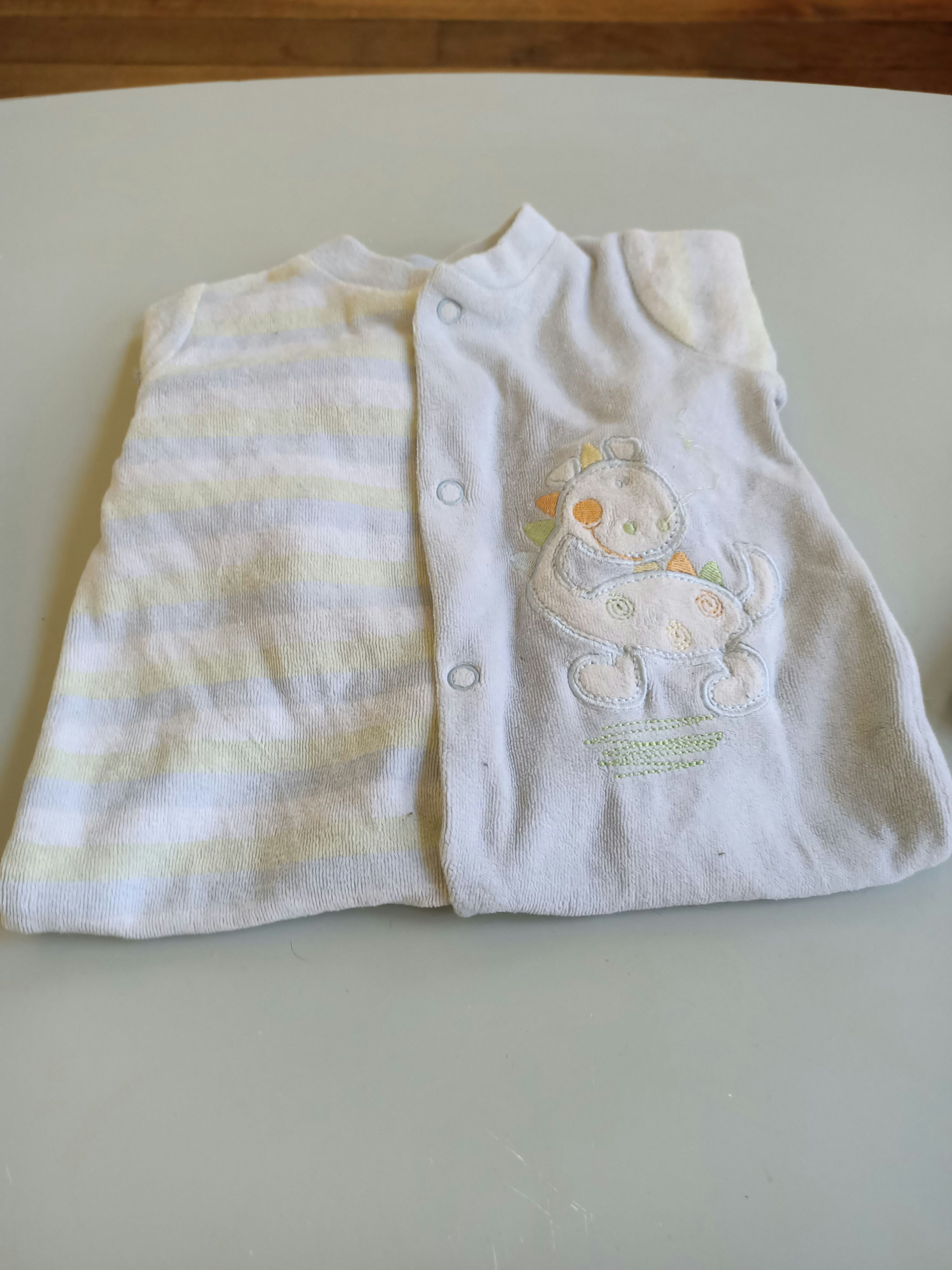 Pyjama 1 mois - photo numéro 2