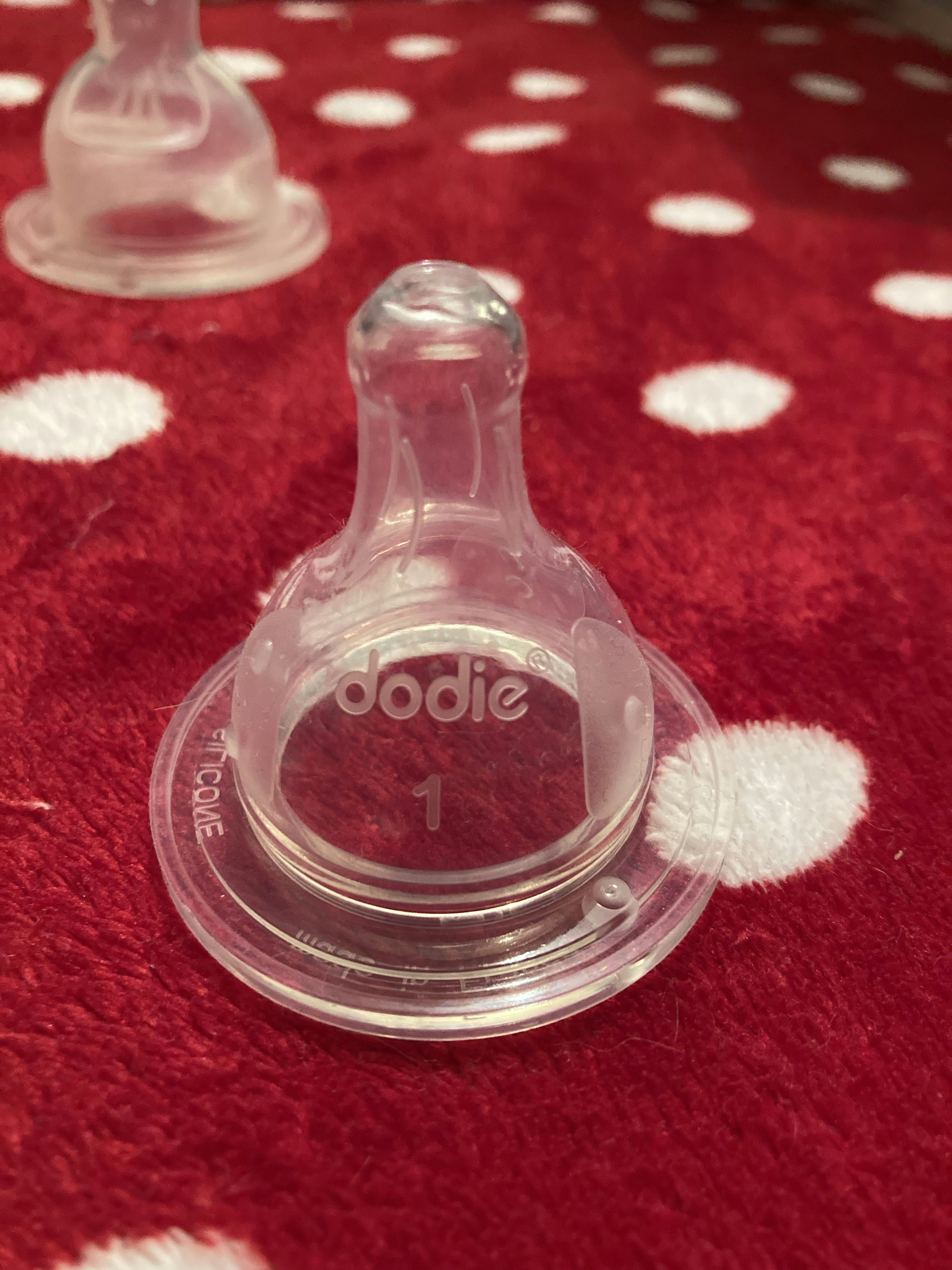 Lot biberons et tétines Dodie - photo numéro 2