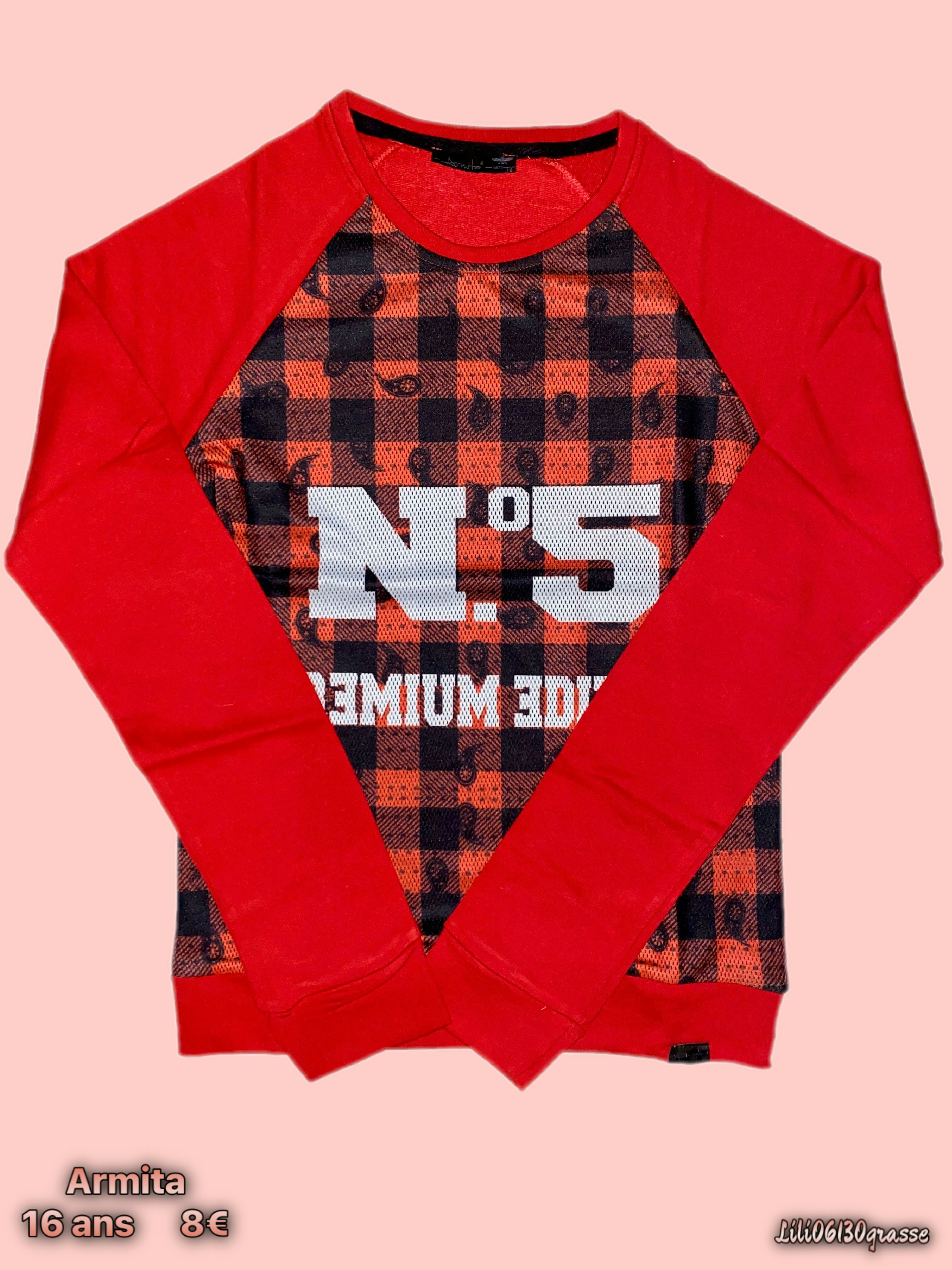Pull rouge imprimé N•5