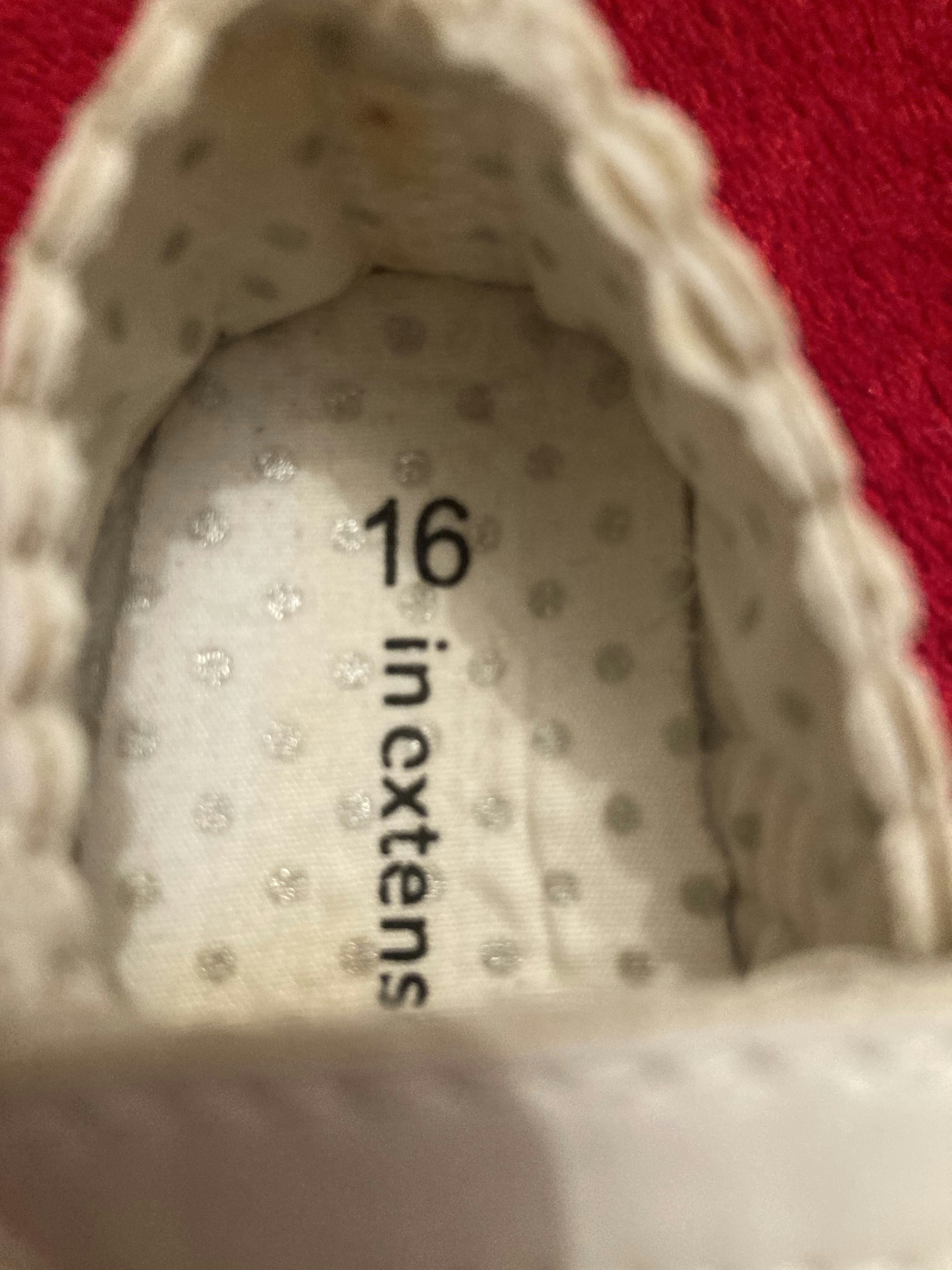 Ballerines blanche - photo numéro 2