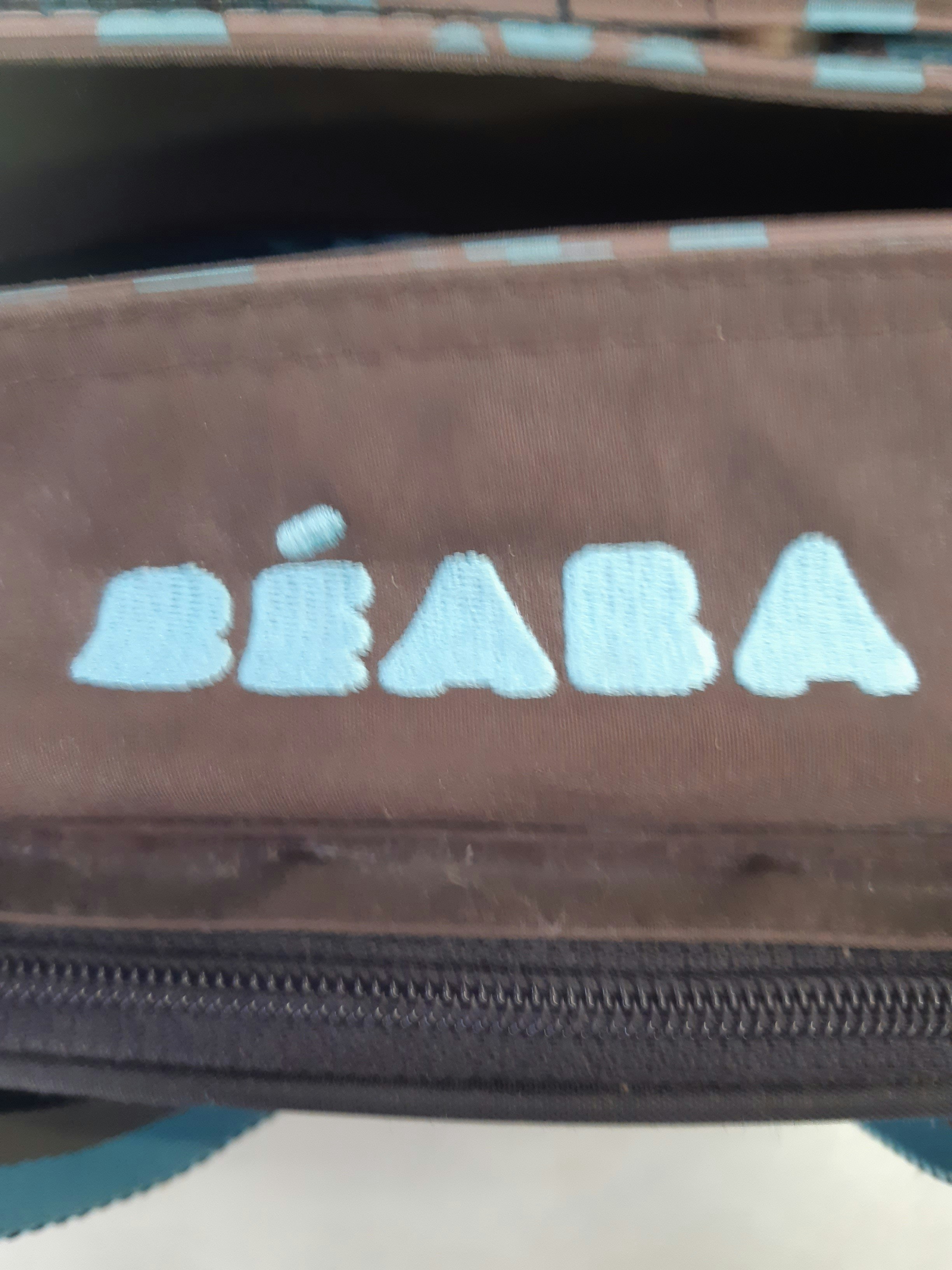 Sac a langer bleu et marron de chez Béaba - photo numéro 3