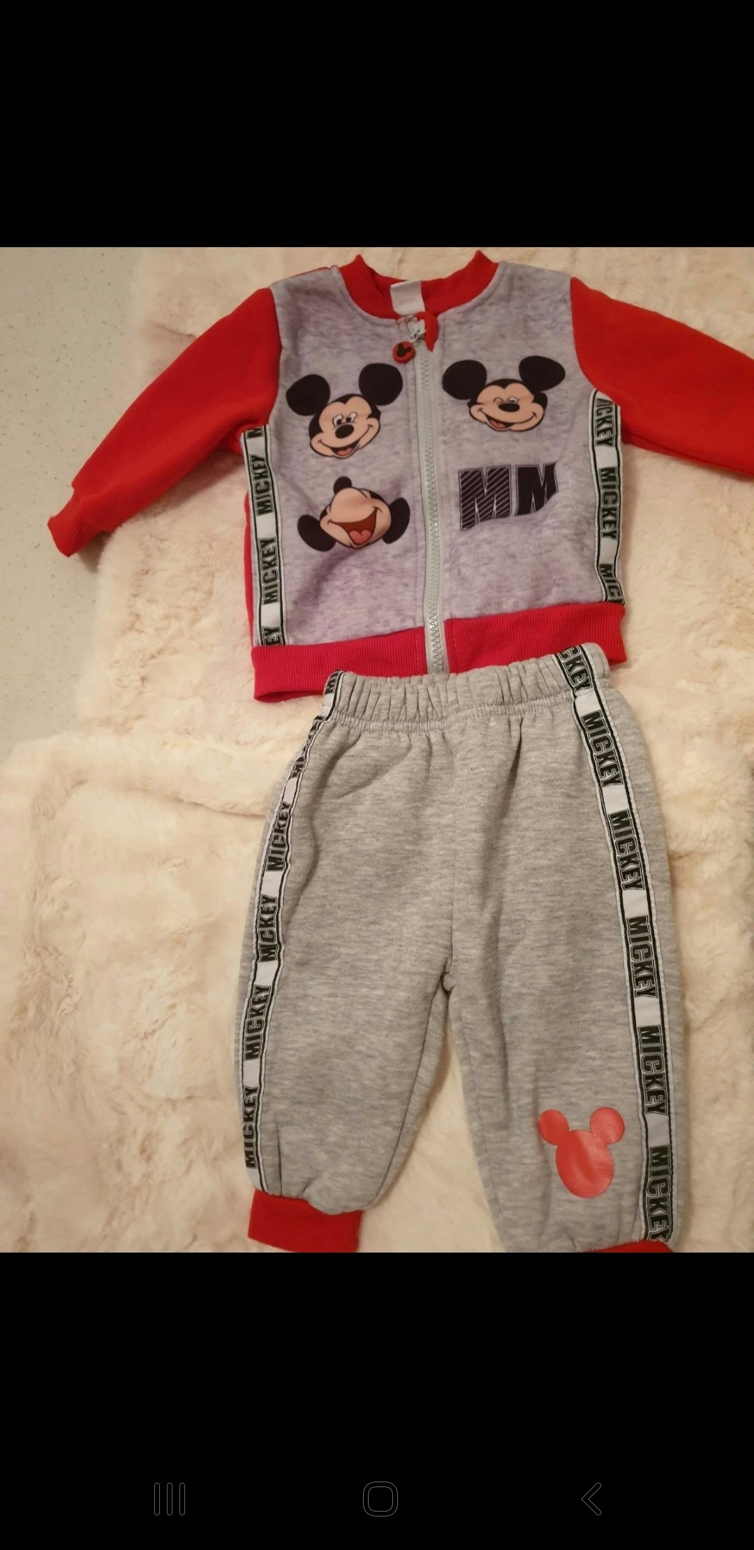 Ensemble Mickey mouse