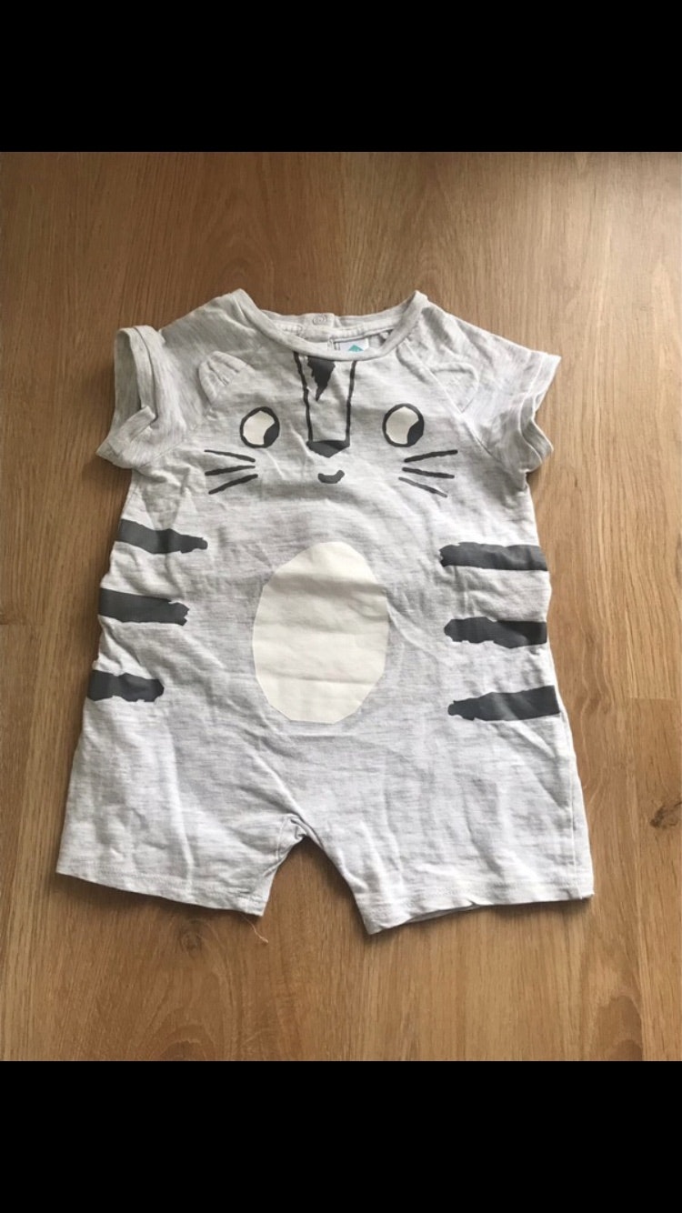 Lot de vêtements taille 18 mois - photo numéro 10