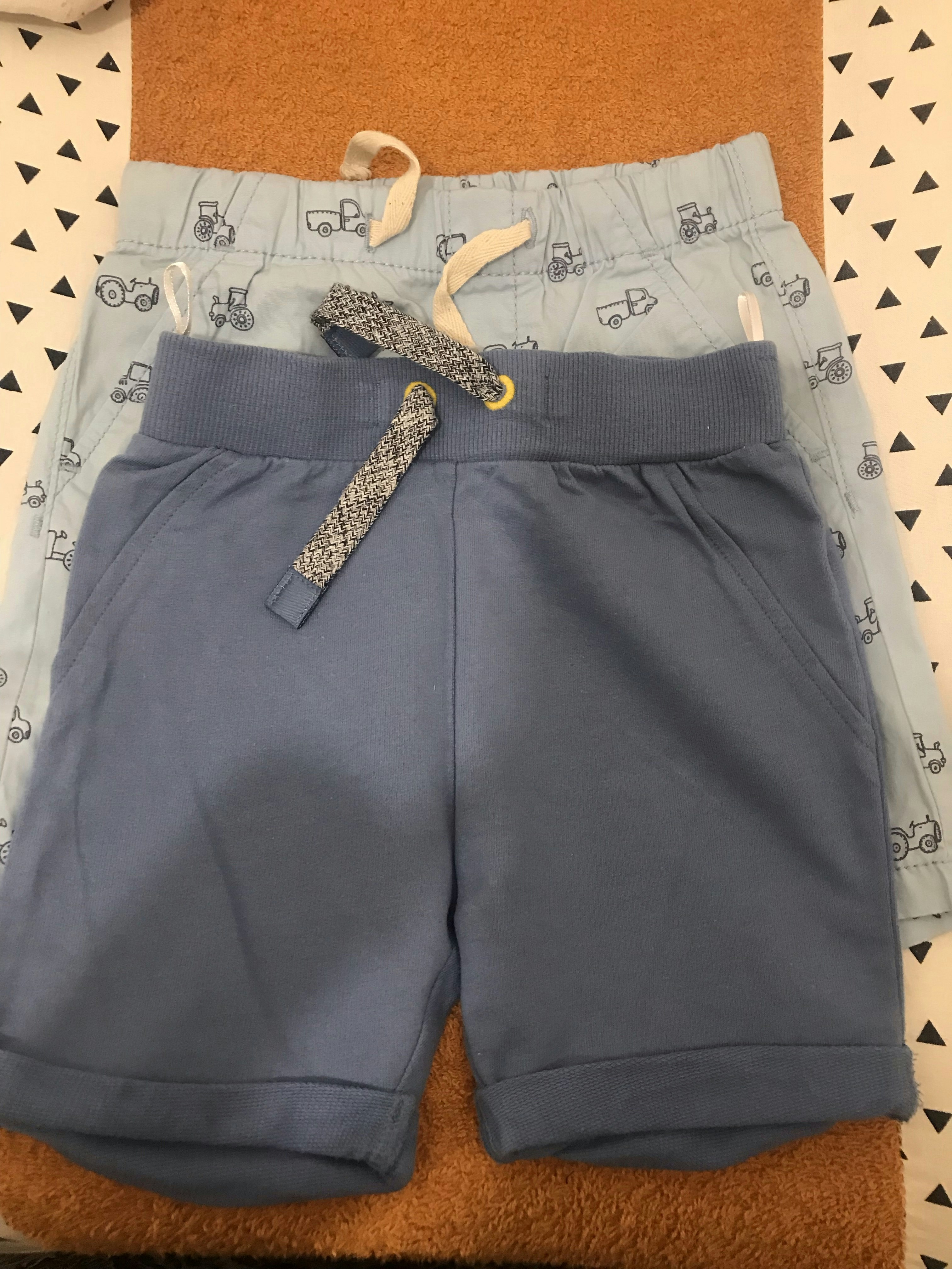 2 shorts