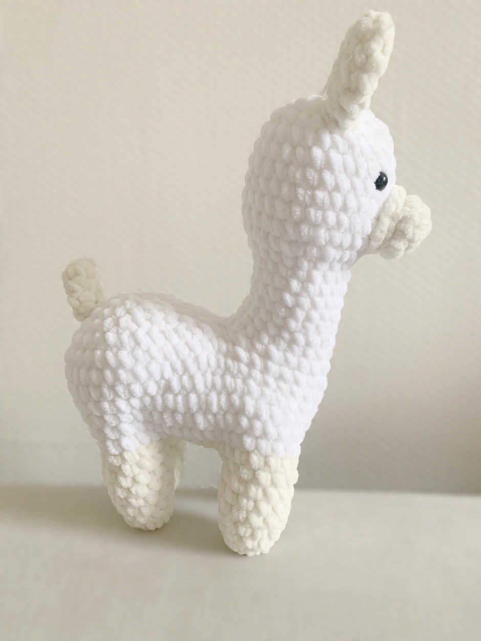 Étoile  l’alpaga ⭐️ amigurumi fait main - photo numéro 3