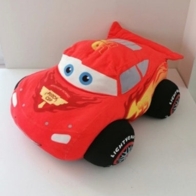 Énorme peluche cars