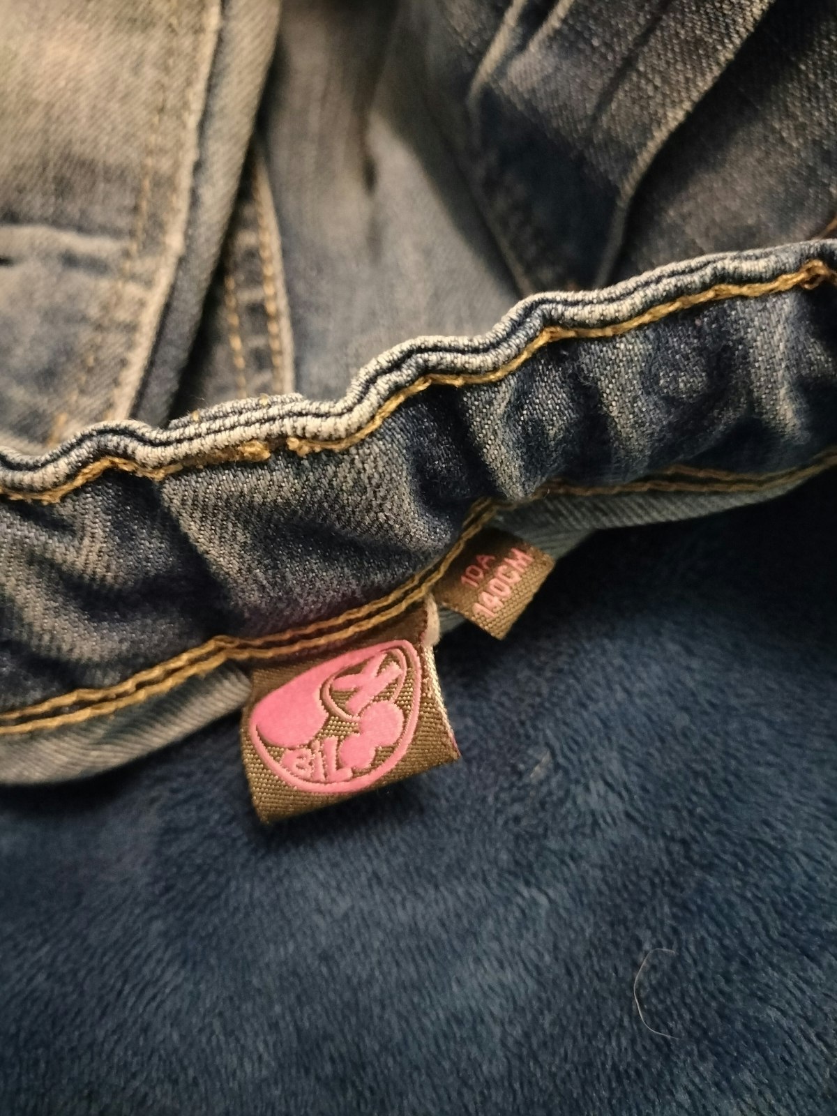 Short en jean Kiabi taille 10 ans - photo numéro 2