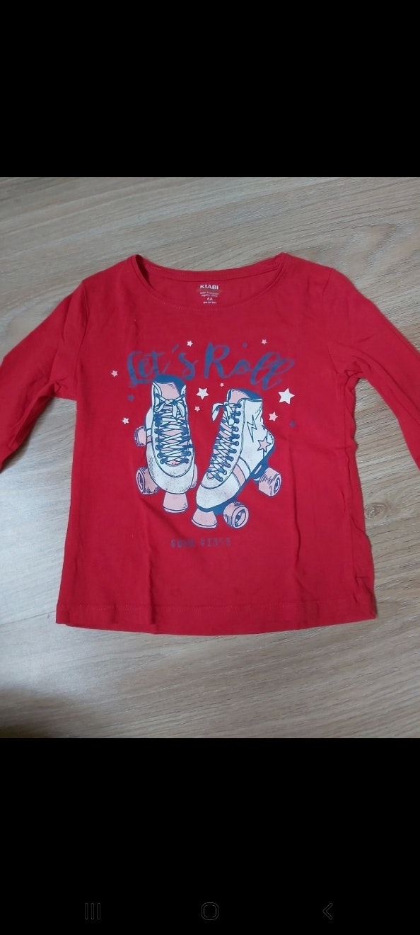 T-shirt roller