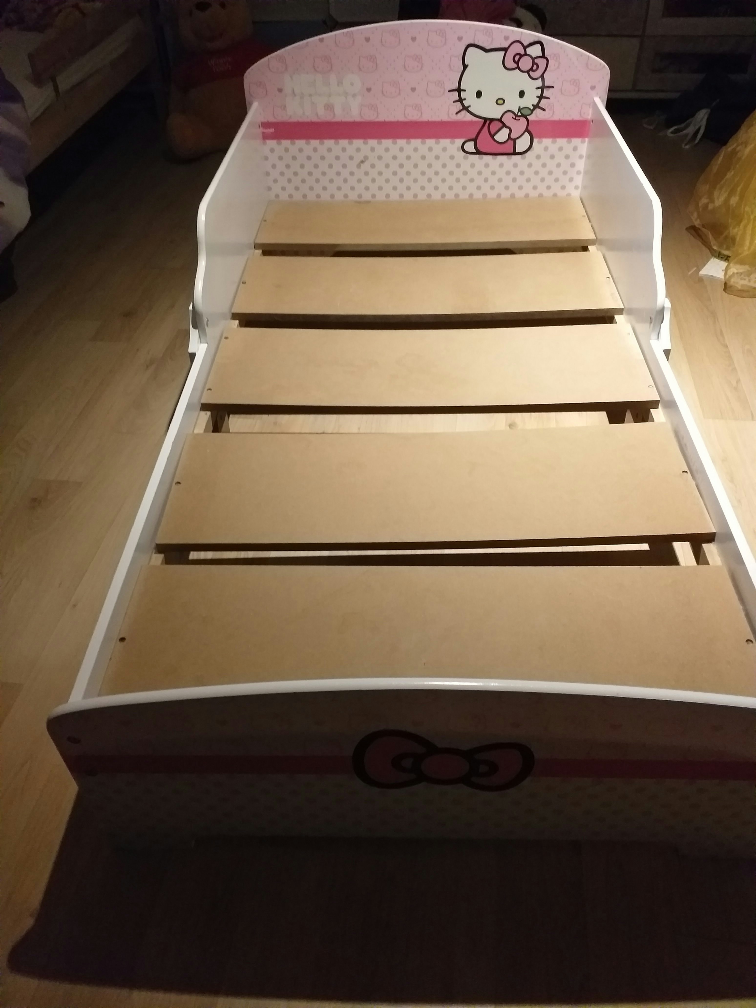 Lit hello kitty plus matelas 70x140