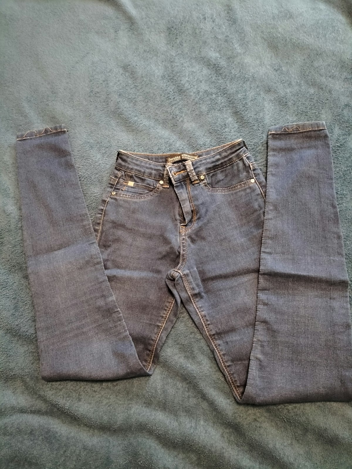 Jean Neuf Bershka super Skinny taille 32