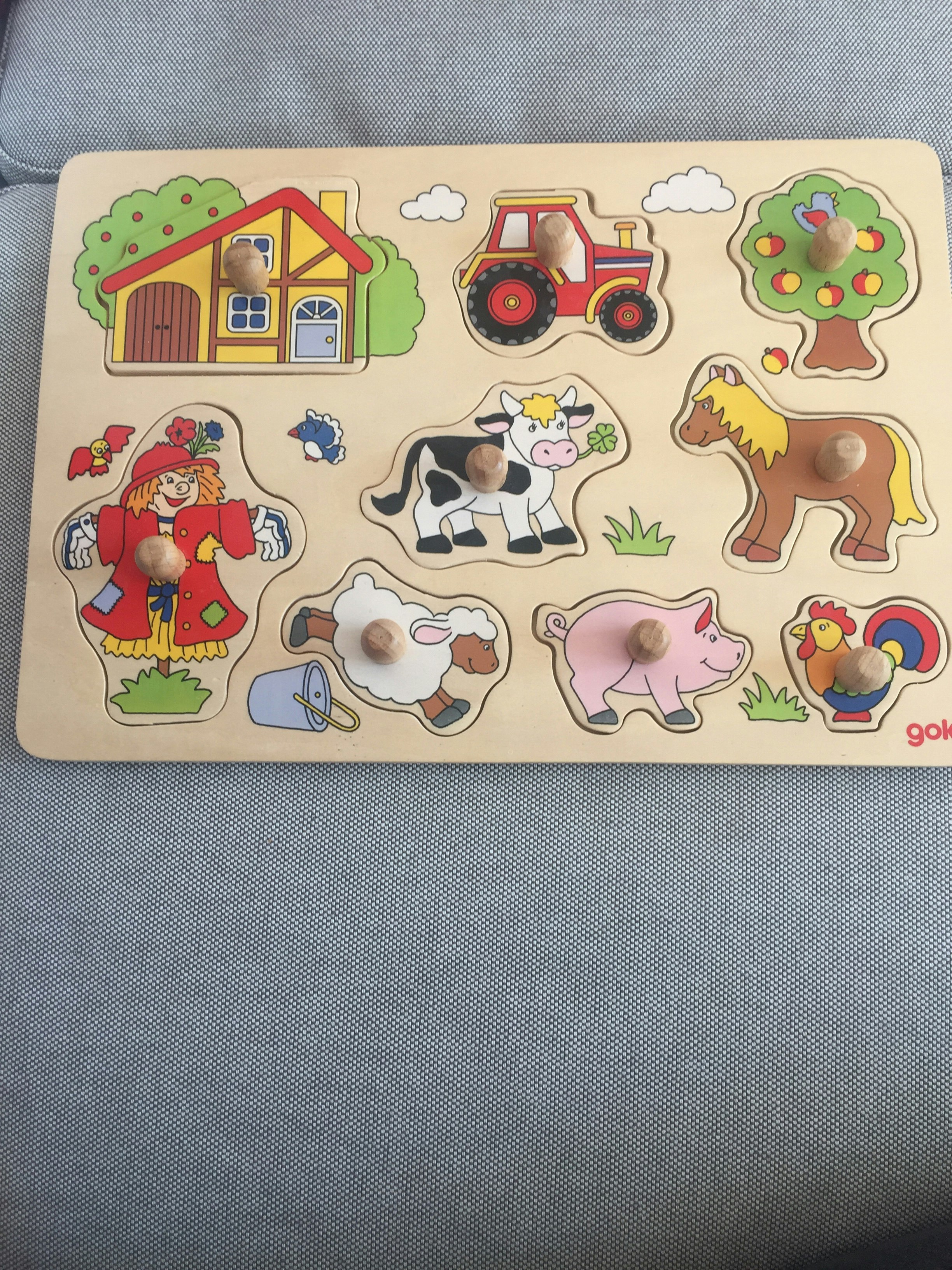 Puzzle à encastrement en bois