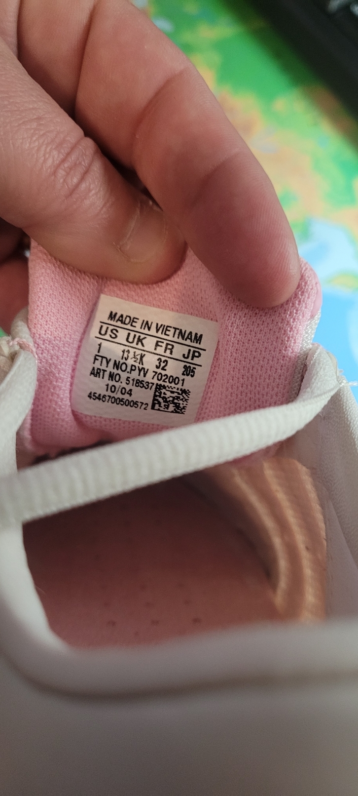 Sneackers adidas fille neuve 32