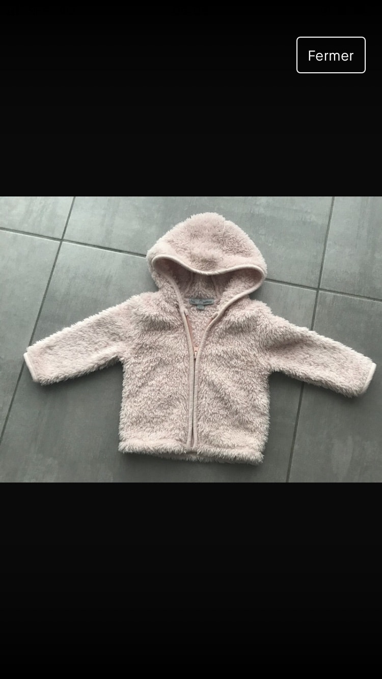 Petite veste toute douce taille 6 mois