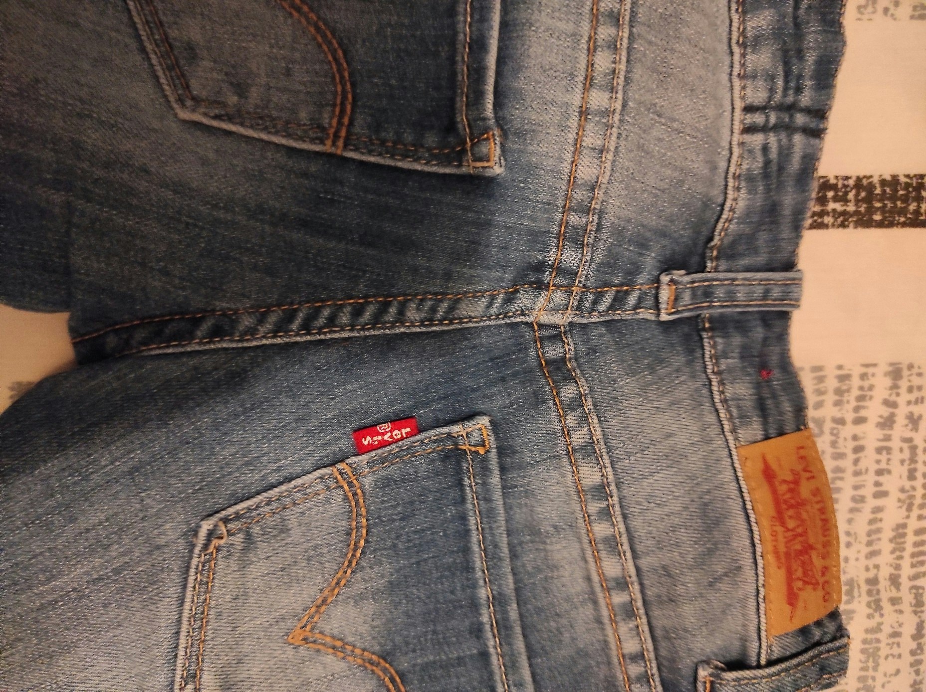 Jeans Levi's brodé - photo numéro 3