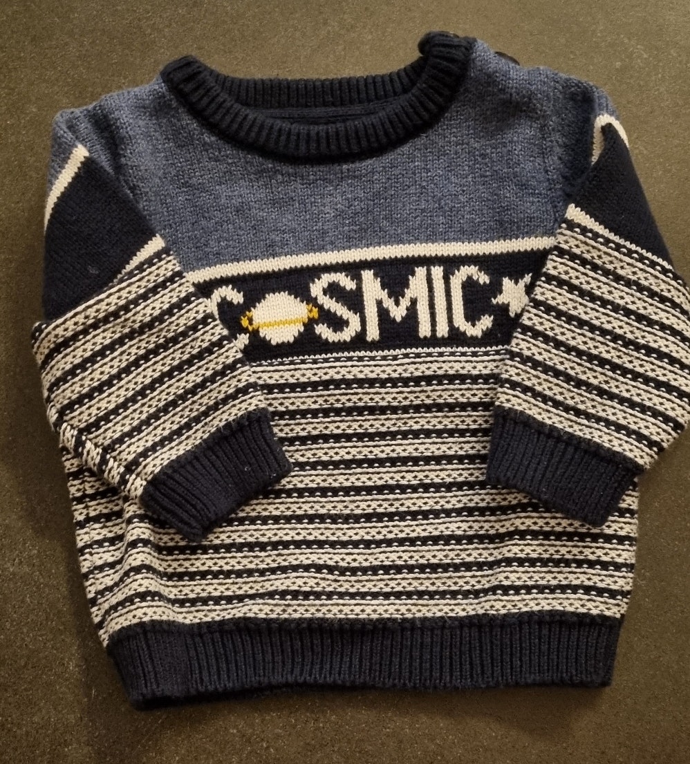 Pull Tape à l'œil neuf taille 3 mois