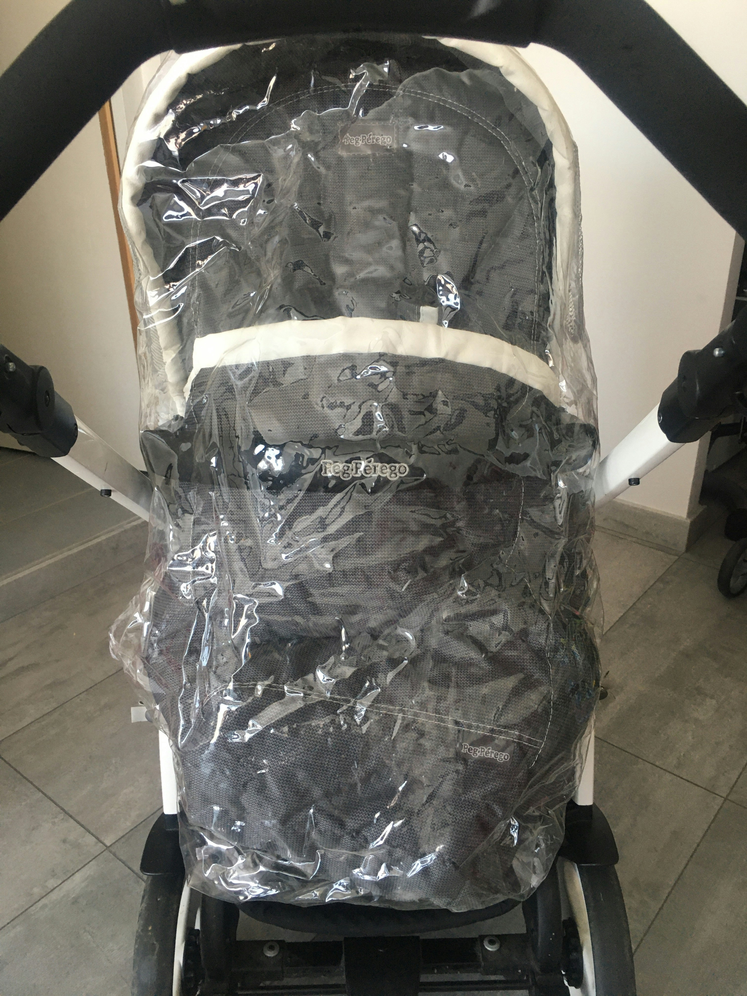 Poussette 3 en 1  et base isofix pour la voiture - photo numéro 6