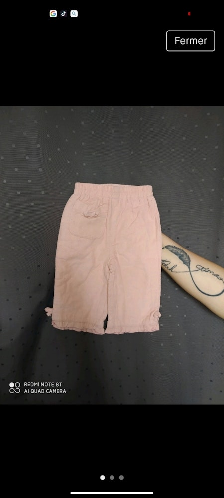 Pantalon rose bébé fille porté 1 seule fois, taille 3-6 mois