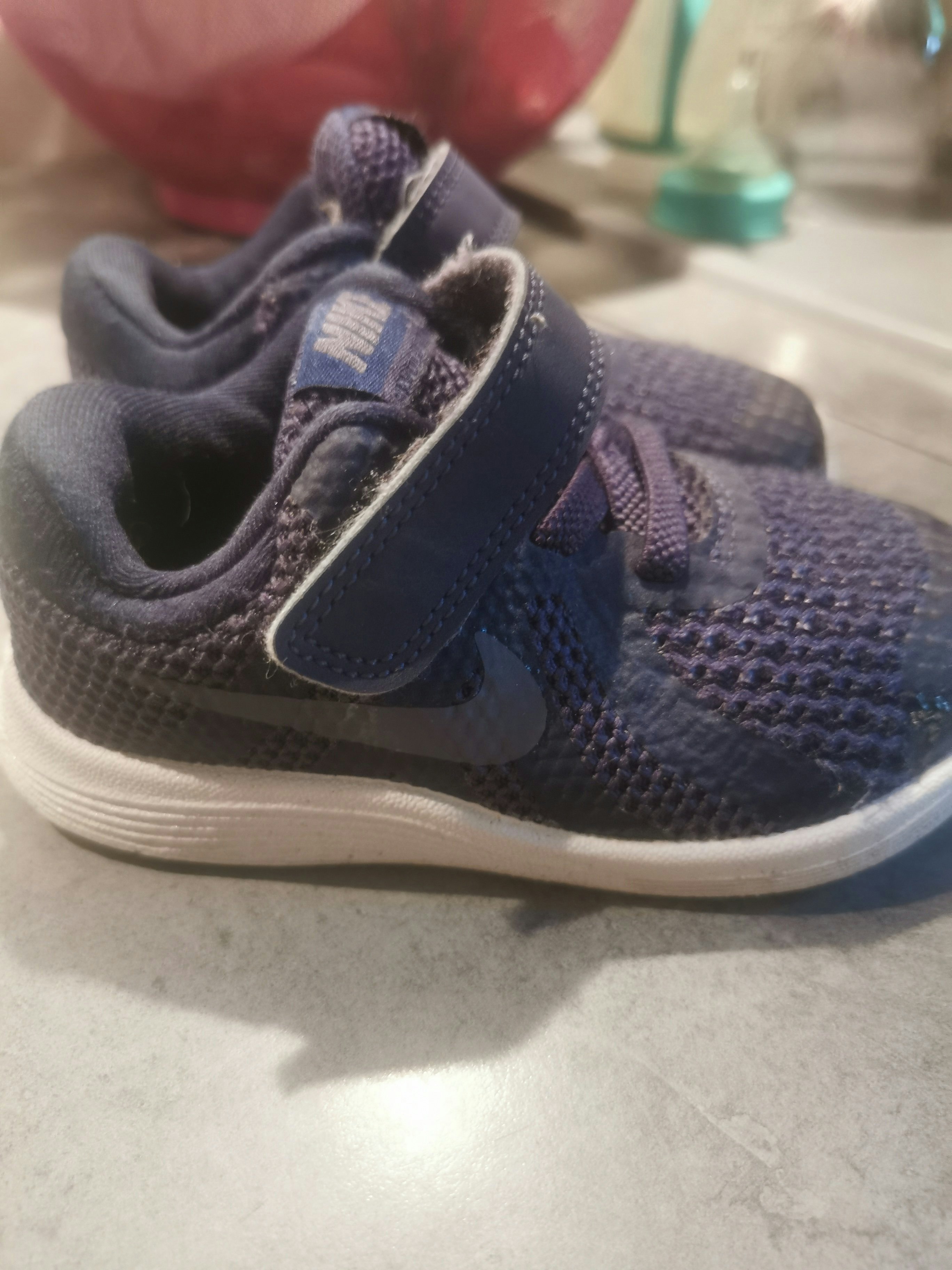 Basket Nike bleu taille 22 - photo numéro 2