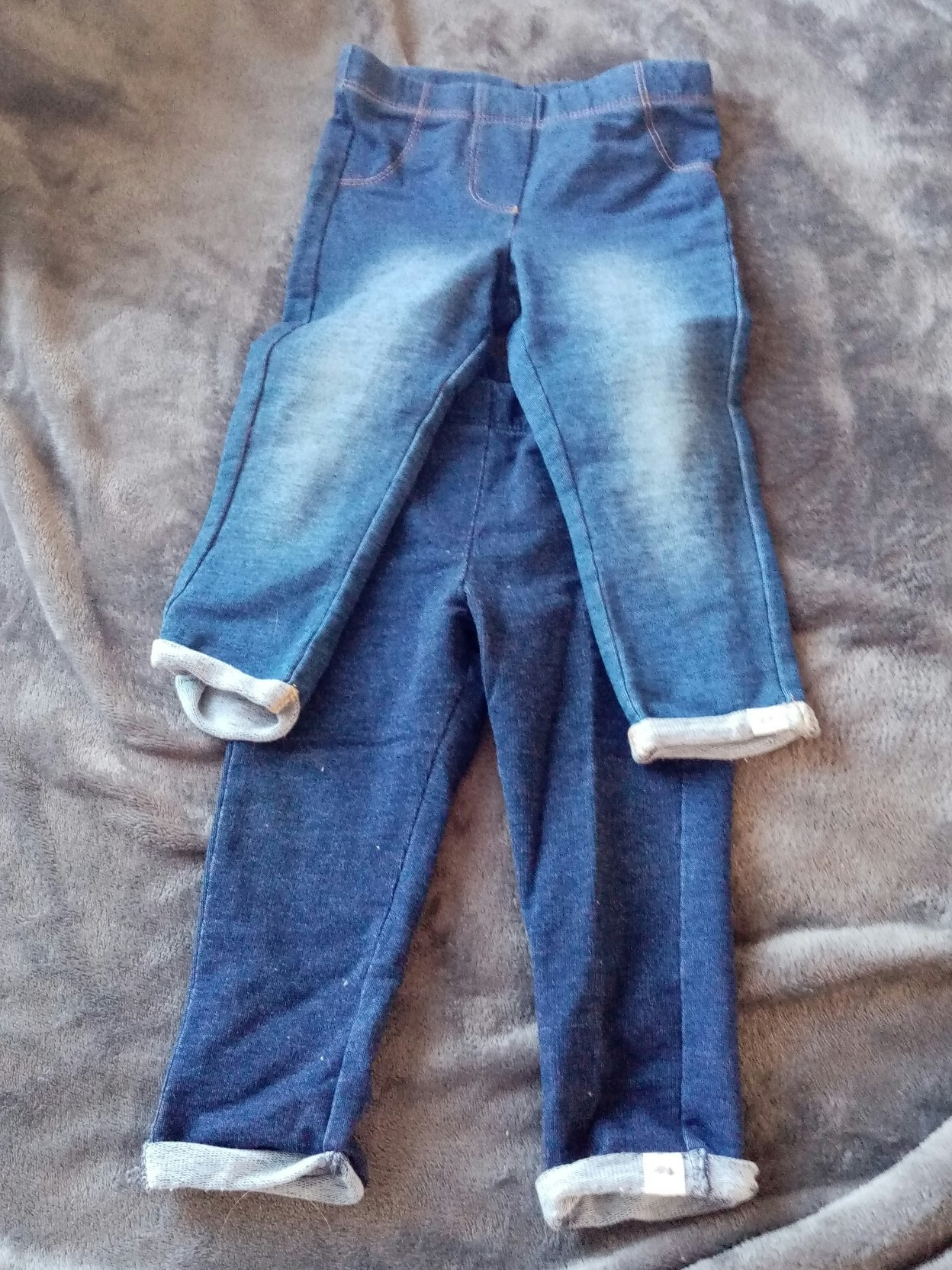 Lot de 2 pantalon 12 mois