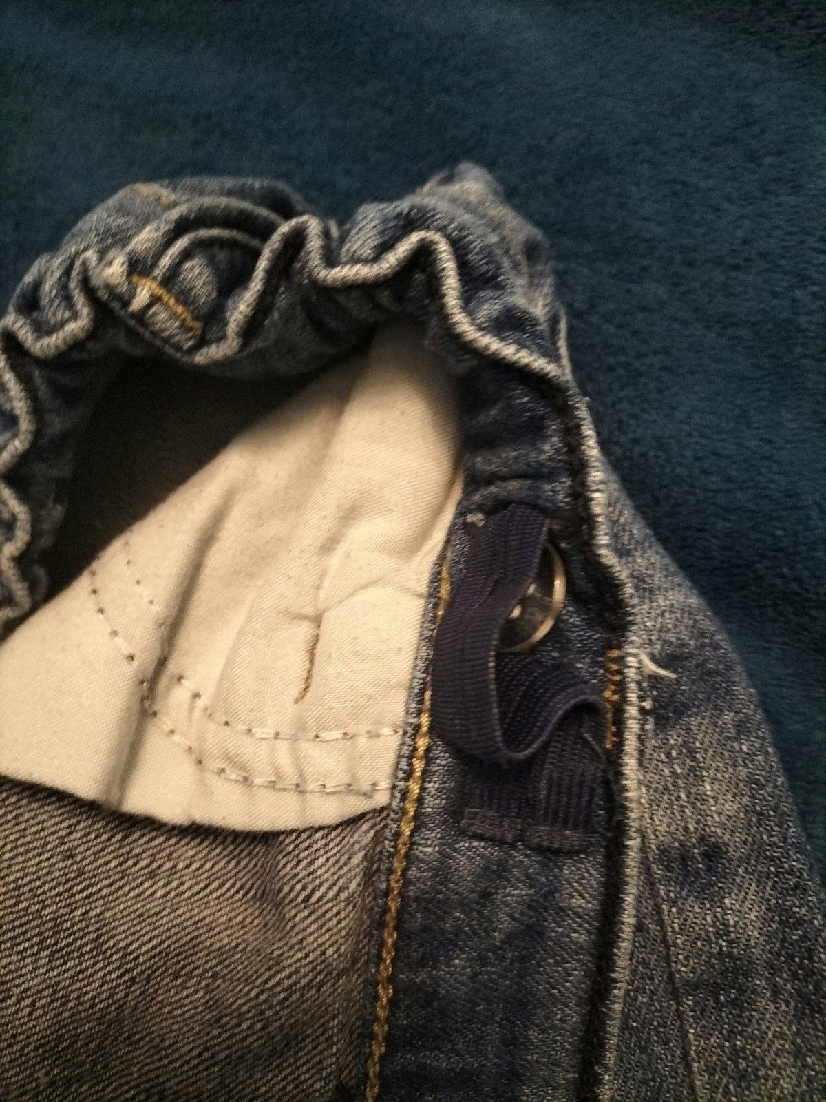 Short en jean taille 8 ans - photo numéro 3