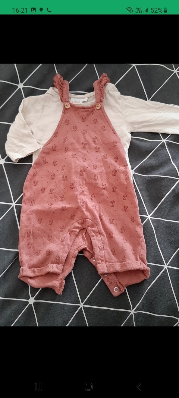 Salopette et t-shirt Minnie