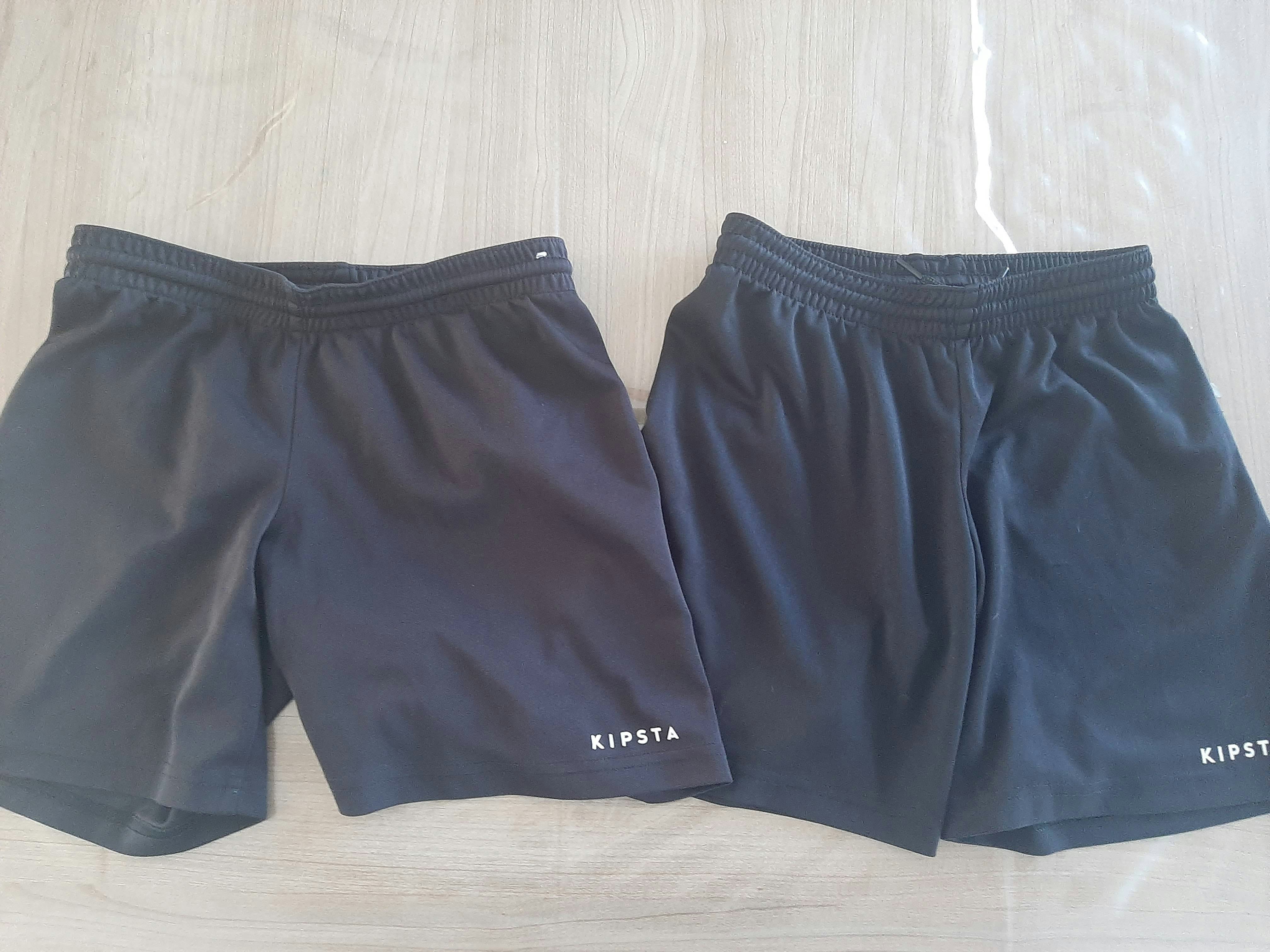 Lot de 2 shorts noir Decathlon 8 ans