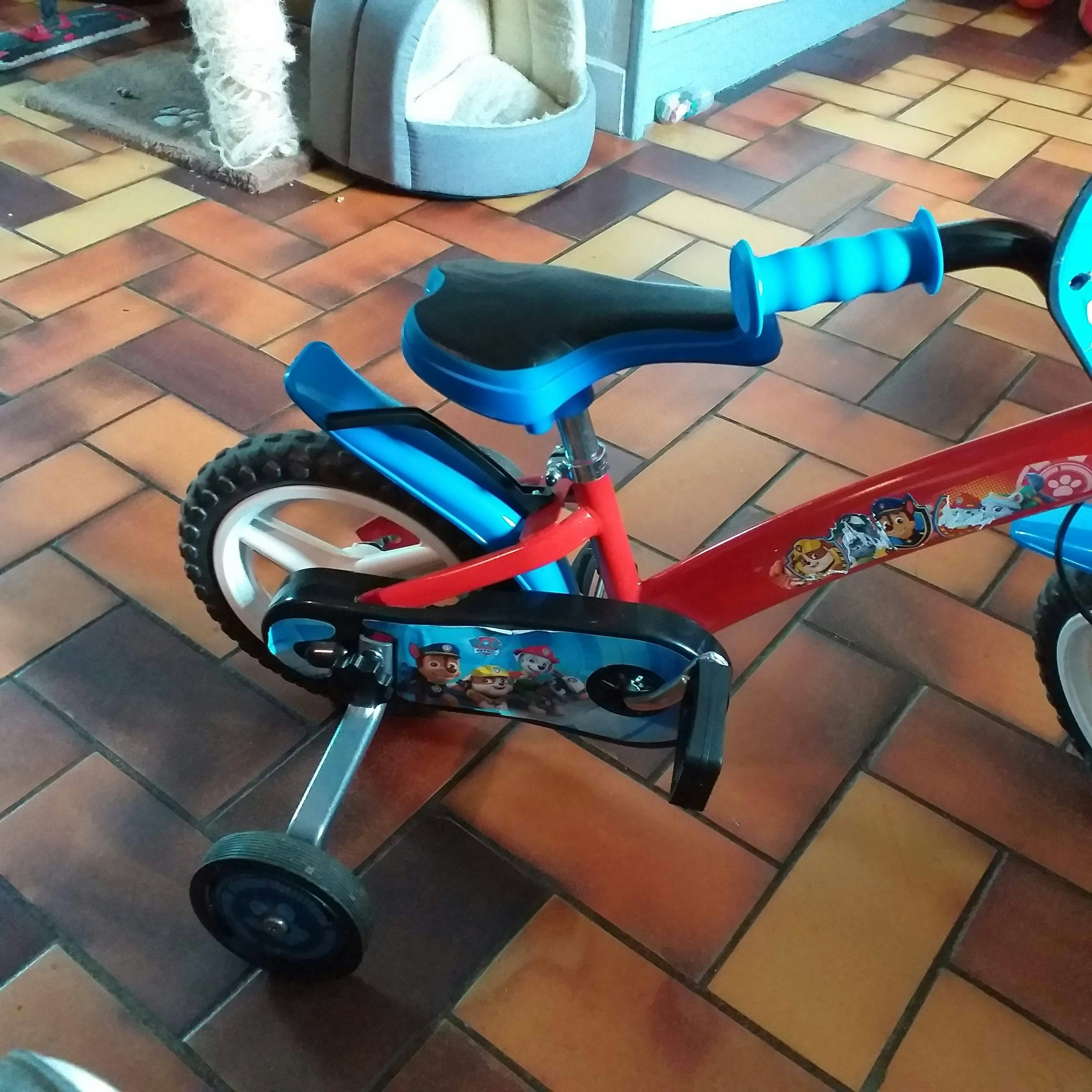 Velo enfant pat patrouille des 2 ans - photo numéro 2