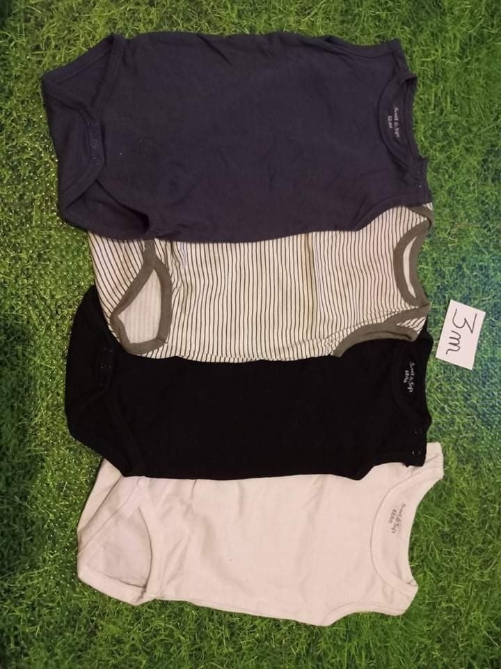 Lot de 4 bodies 3m